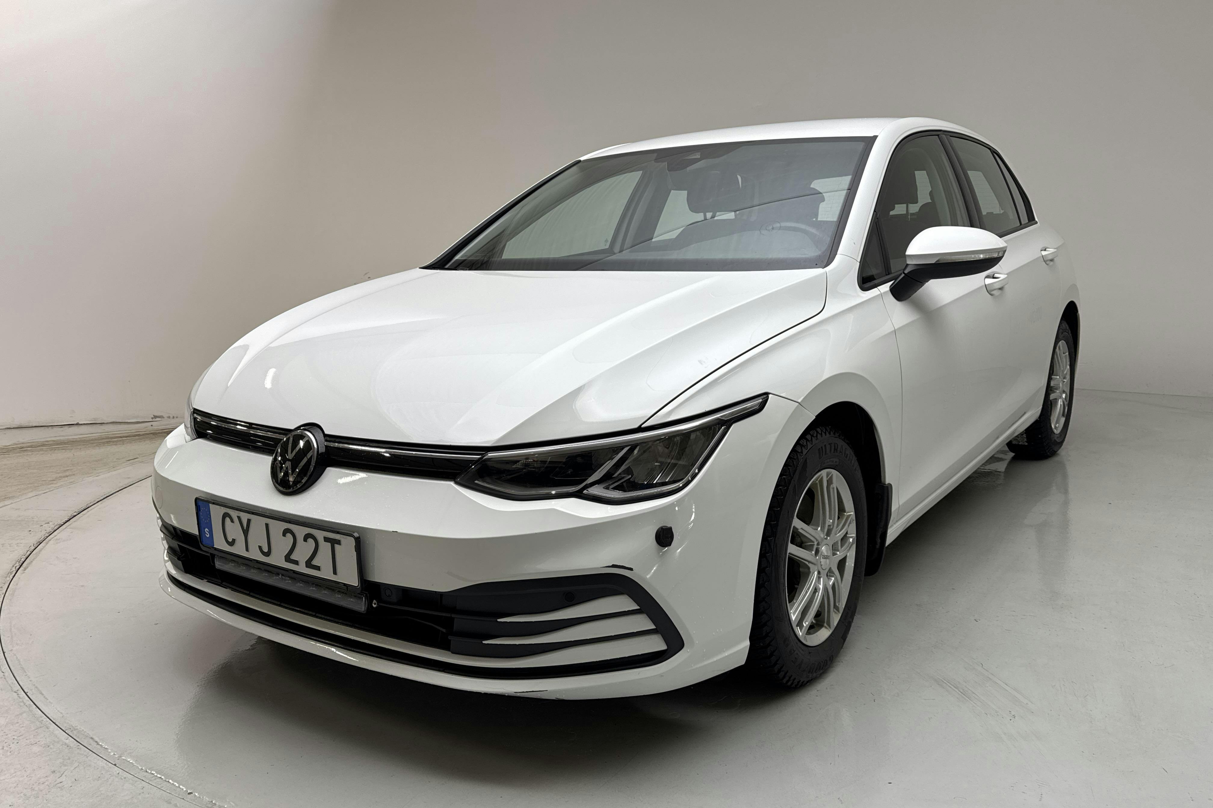 Presentation photo 1 of 13: VW Golf VIII 2.0 TDI 5dr (115hk) - 101 220 km - Automatic - white - 2023