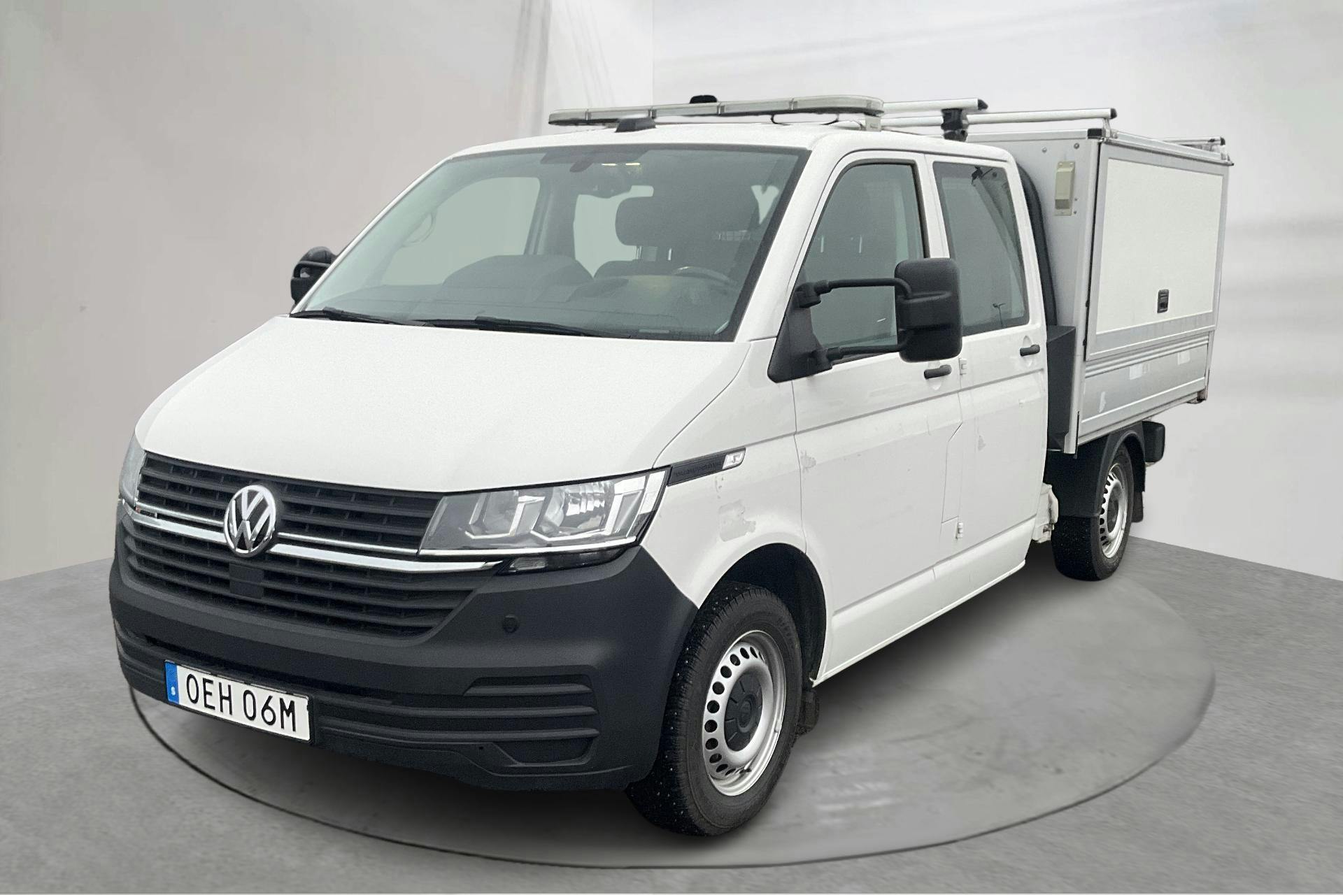 Presentation photo 1 of 16: VW Transporter T6 2.0 TDI BMT 4MOTION (150hk) - 15 950 km - Automatic - white - 2023