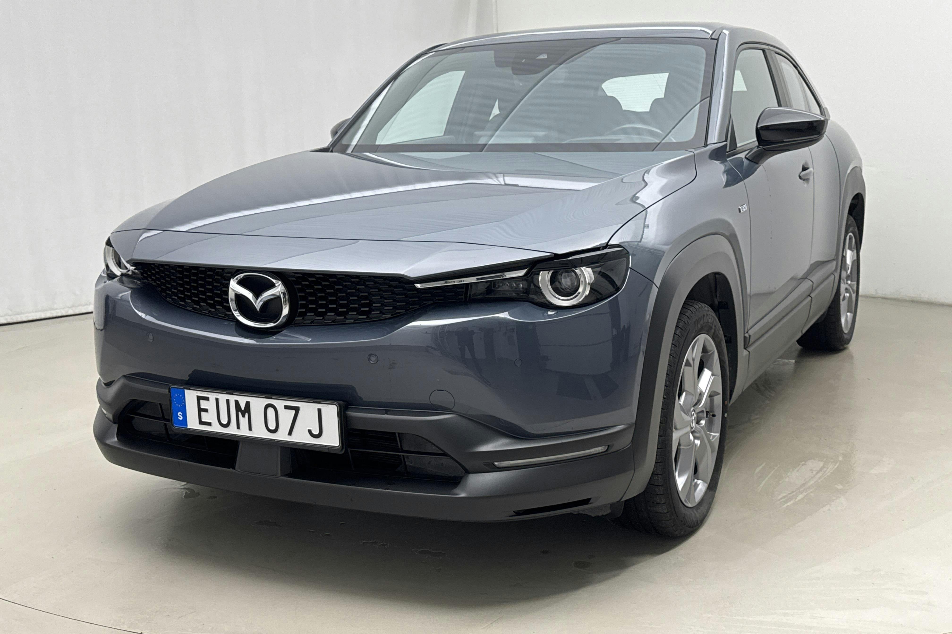Presentationsfoto 1 av 19: Mazda MX-30 e-Skyactiv (145hk) - 5 469 mil - Automat - grå - 2022