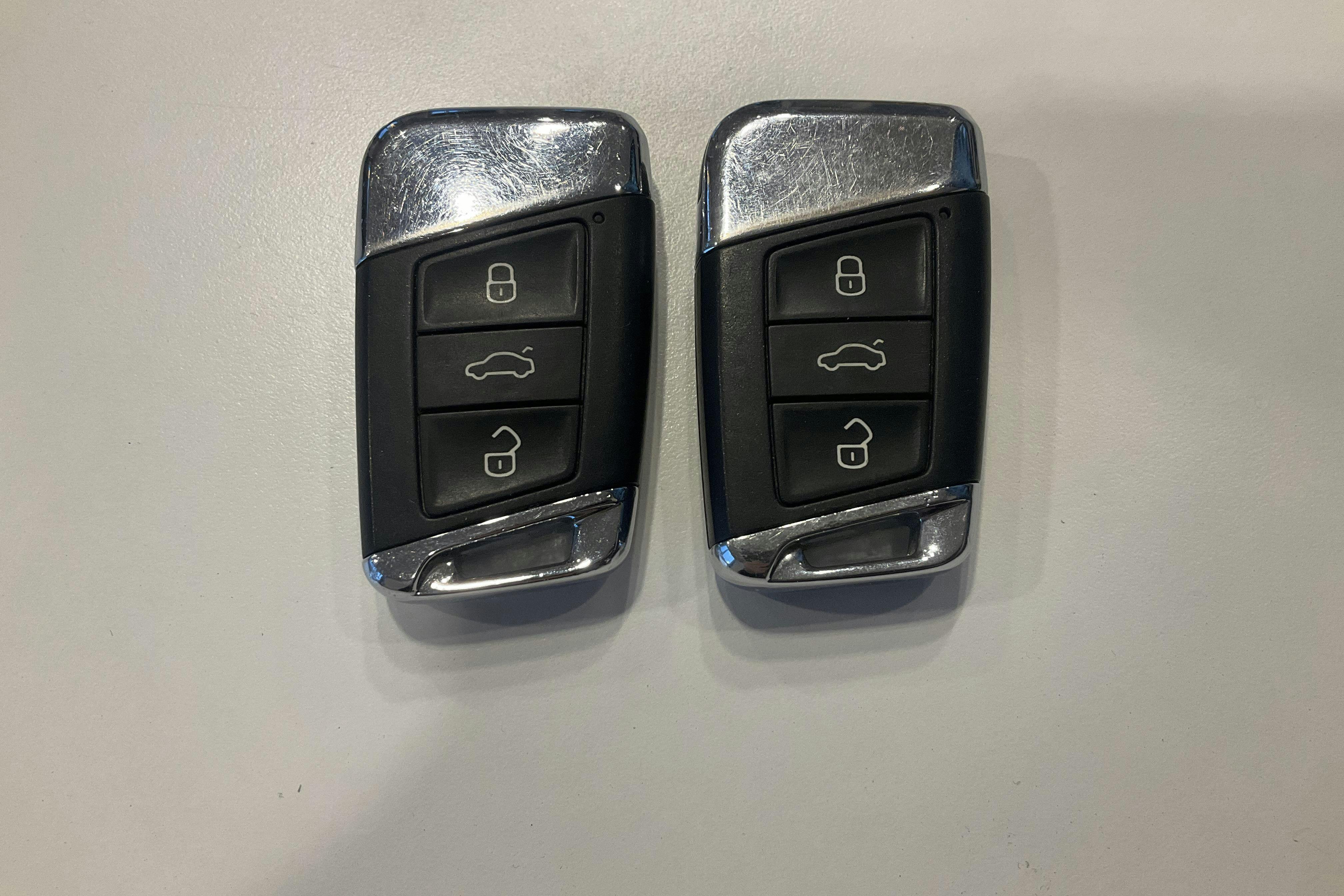 Presentationsfoto 22 av 22: VW Passat 2.0 TSI Sportscombi 4MOTION (280hk) - 18 579 mil - Automat - Dark Grey - 2018