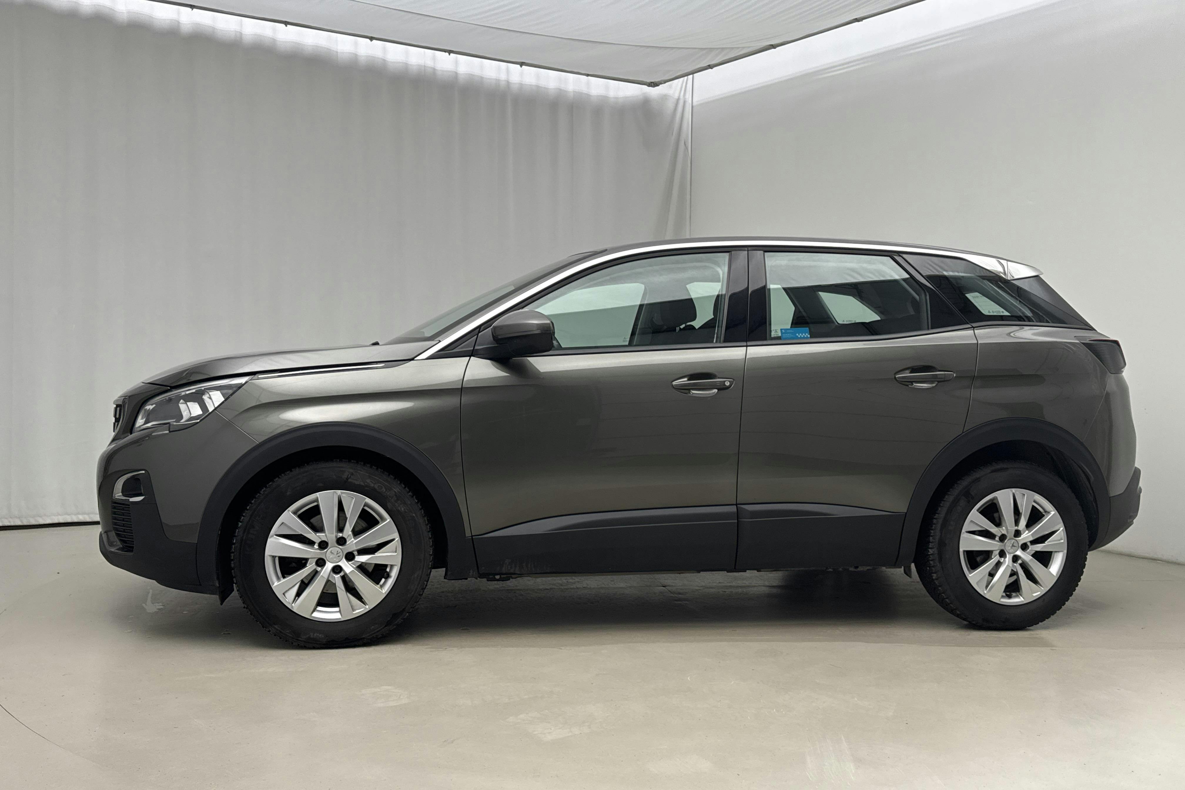 Presentation photo 2 of 17: Peugeot 3008 1.2 PureTech (130hk) - 156 510 km - Automatic - 2017