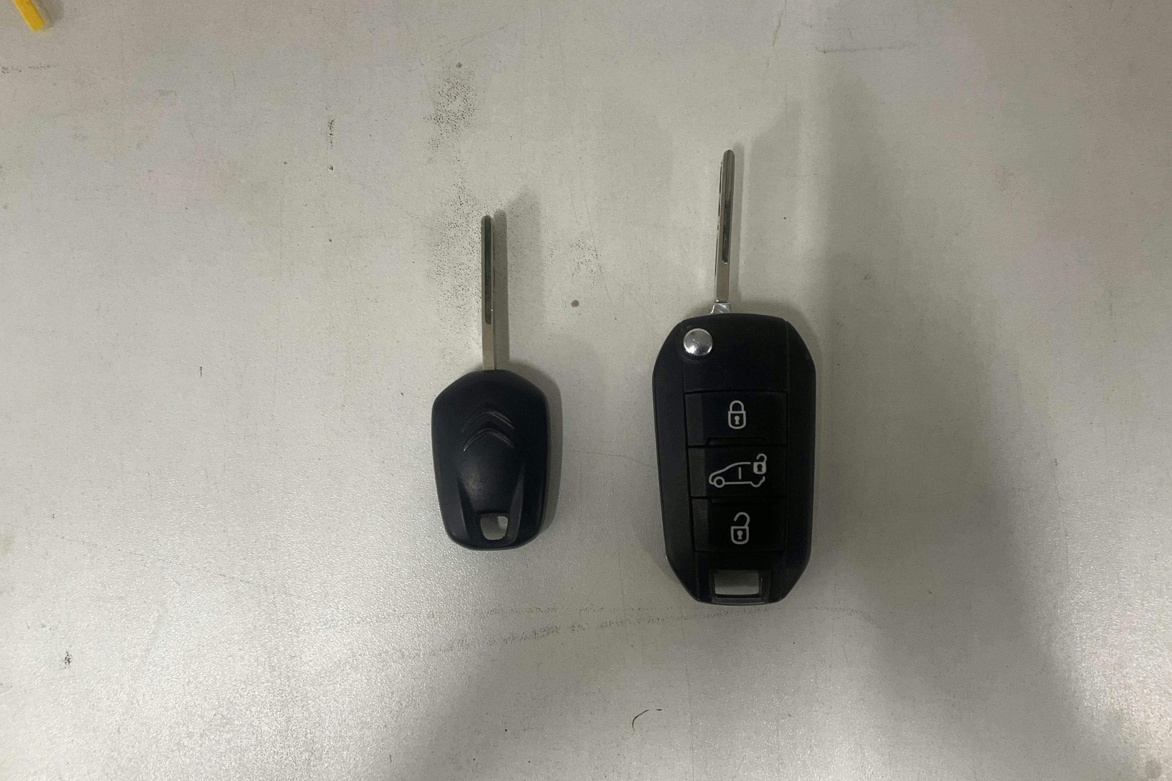 Presentationsfoto 14 av 14: Citroën Jumpy III 2.0 BlueHDI Skåp (120hk) - 14 018 mil - Manuell - silver - 2018