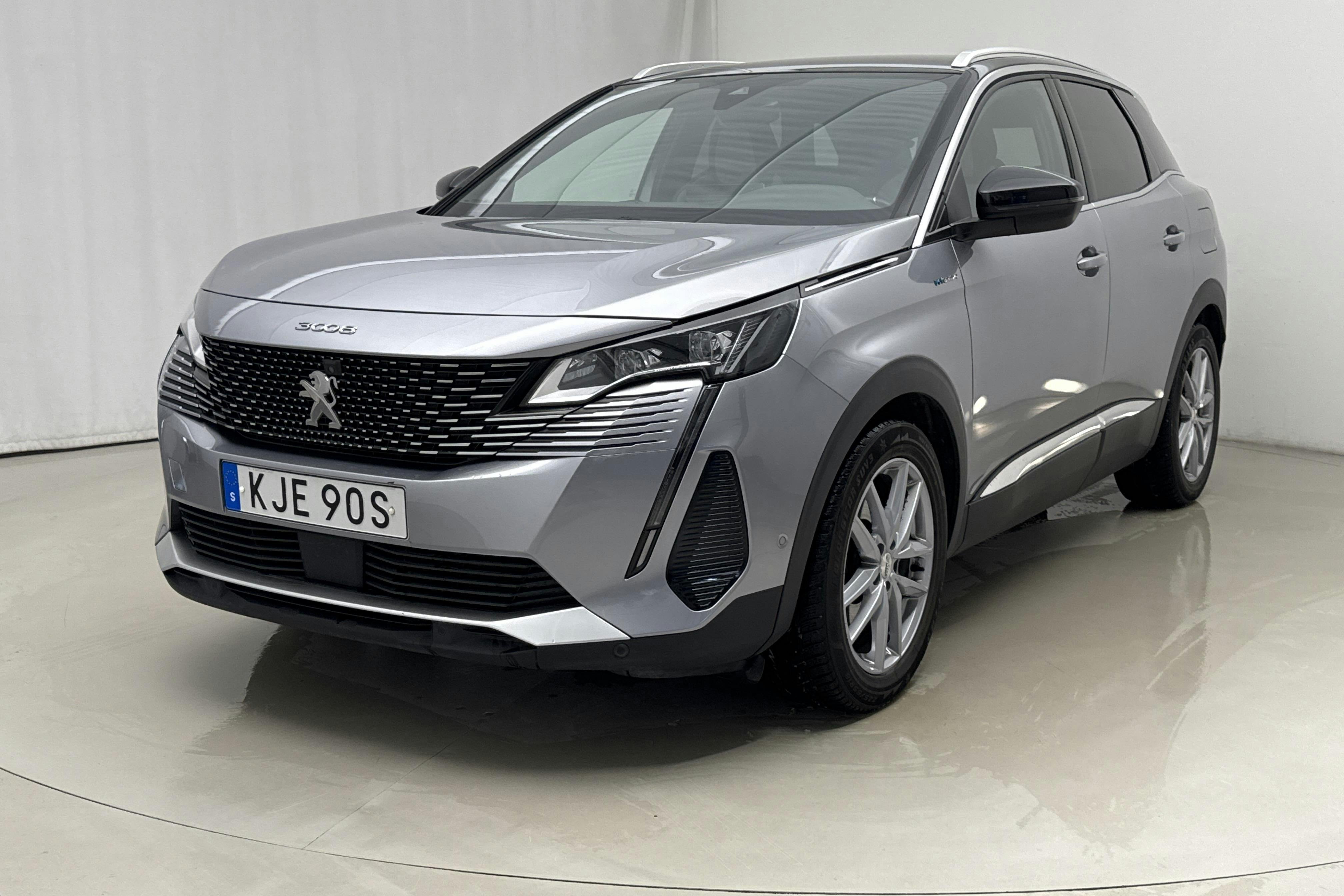 Presentation photo 1 of 19: Peugeot 3008 1.6 Plug-in Hybrid 4 (300hk) - 77 730 km - Automatic - gray - 2021