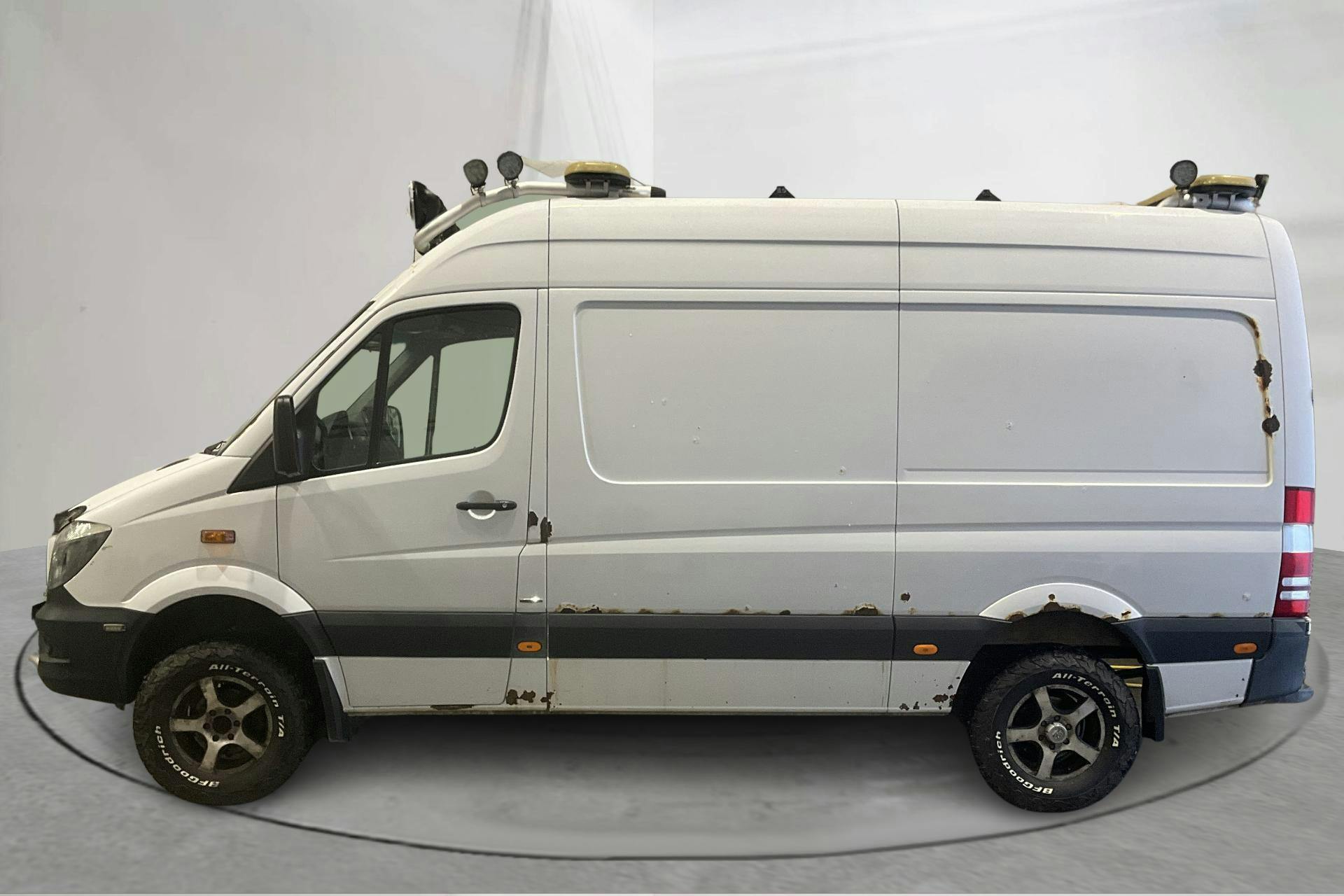Presentationsfoto 2 av 13: Mercedes Sprinter 319 CDI 4x4 (190hk) - 26 649 mil - Automat - vit - 2015