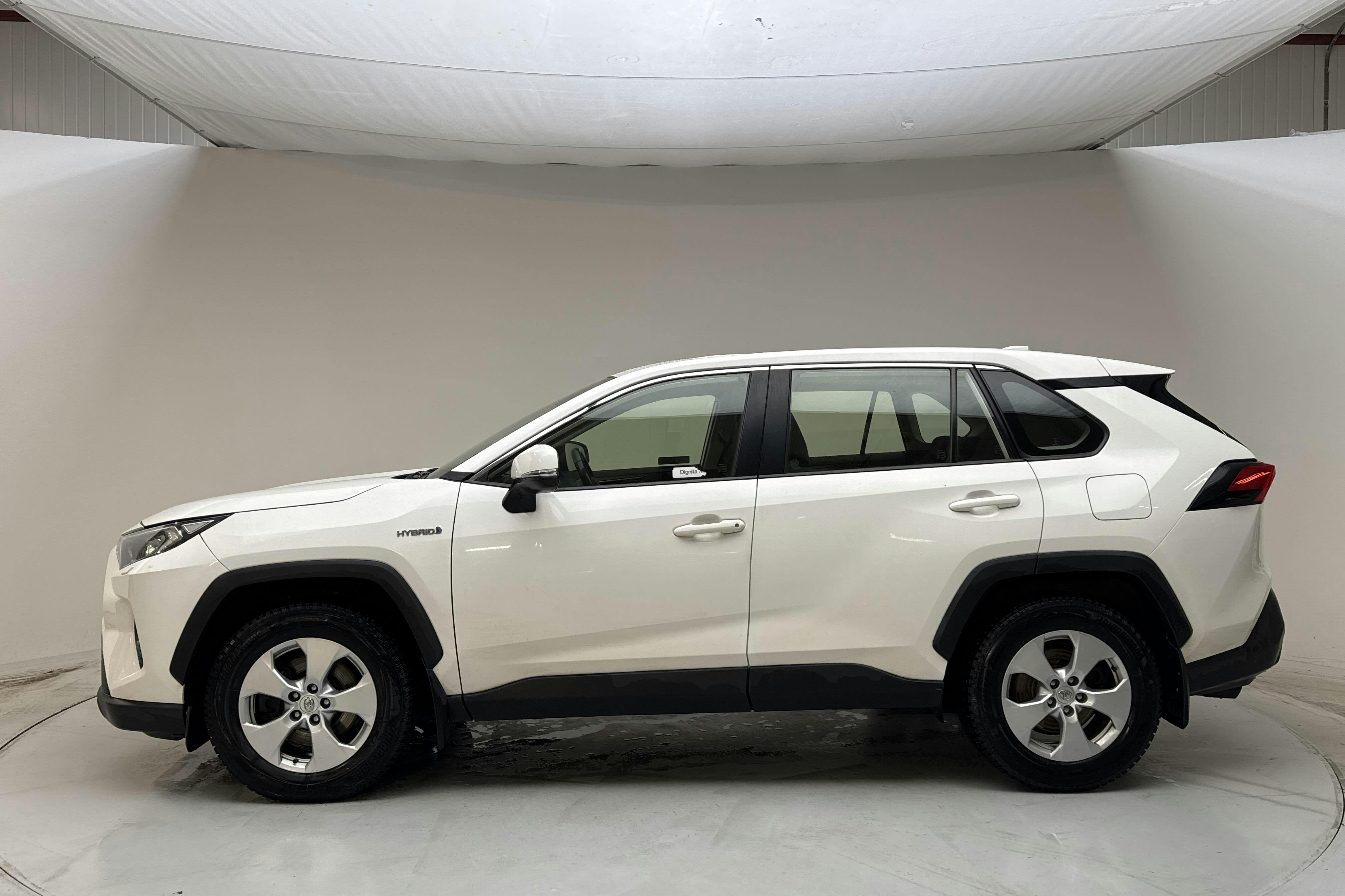 Presentation photo 2 of 13: Toyota RAV4 2.5 HSD AWD (222hk) - 214 700 km - Automatic - white - 2020