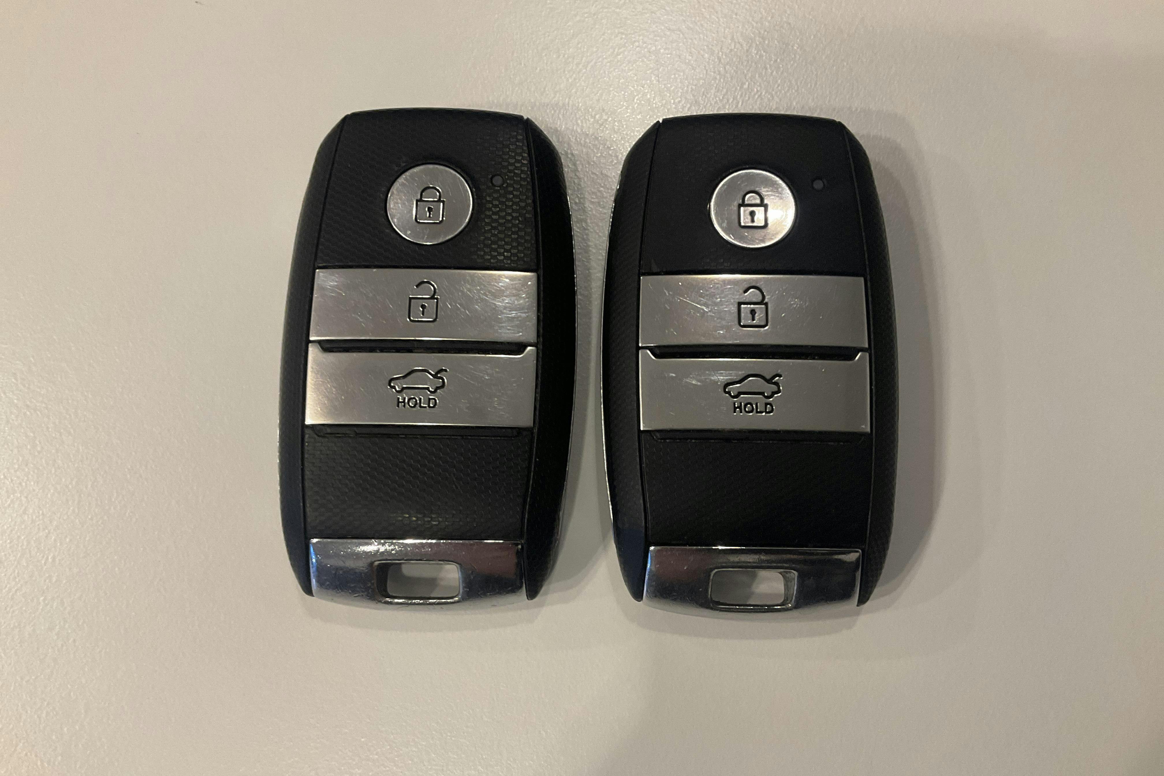 Presentation photo 27 of 27: KIA Optima 2.0 GDi Plug-in Hybrid SW (205hk) - 67 970 km - Automatic - white - 2020