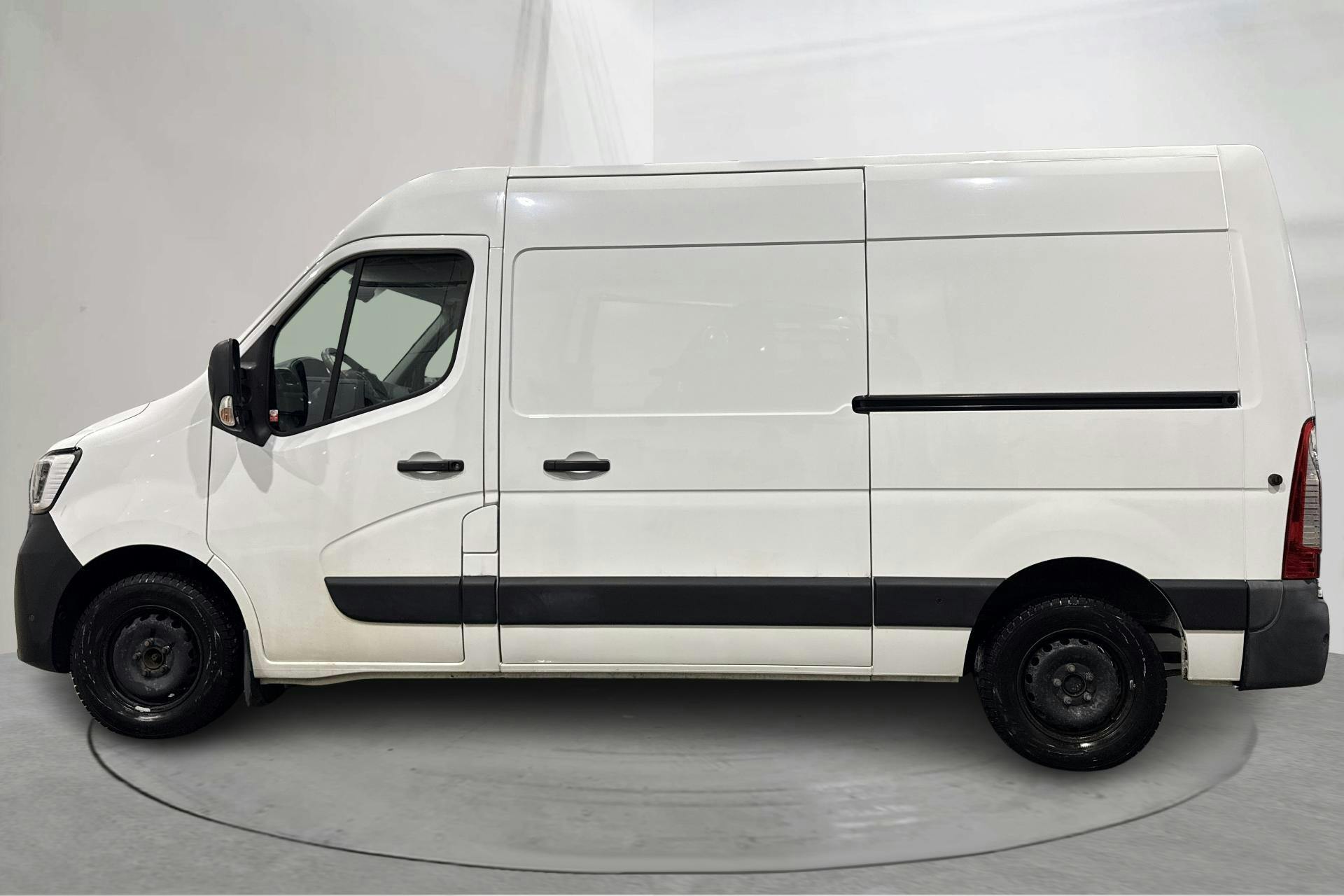 Presentation photo 2 of 13: Renault Master 2.3 dCi FAP 2WD (180hk) - 73 210 km - Manual - white - 2022