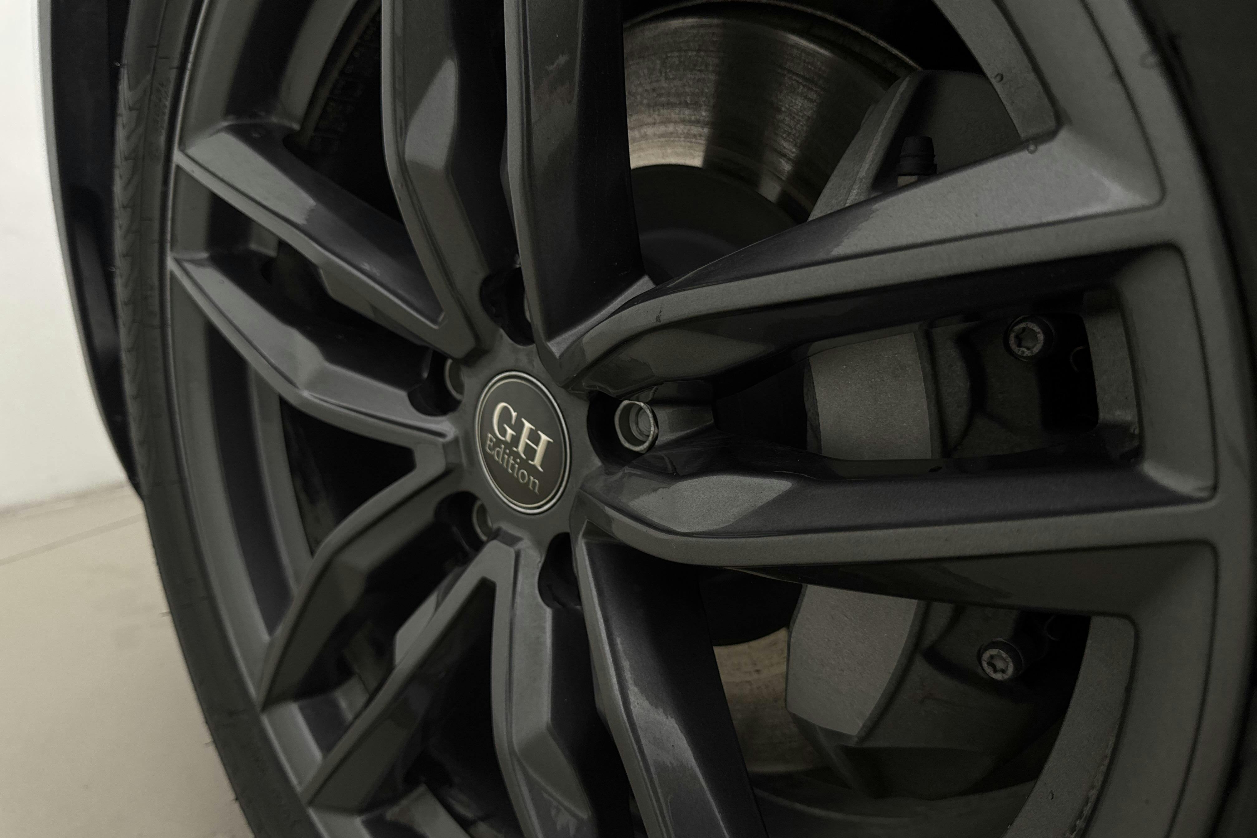 Presentation photo 26 of 26: Tesla Model Y RWD - 42 430 km - Automatic - white - 2023