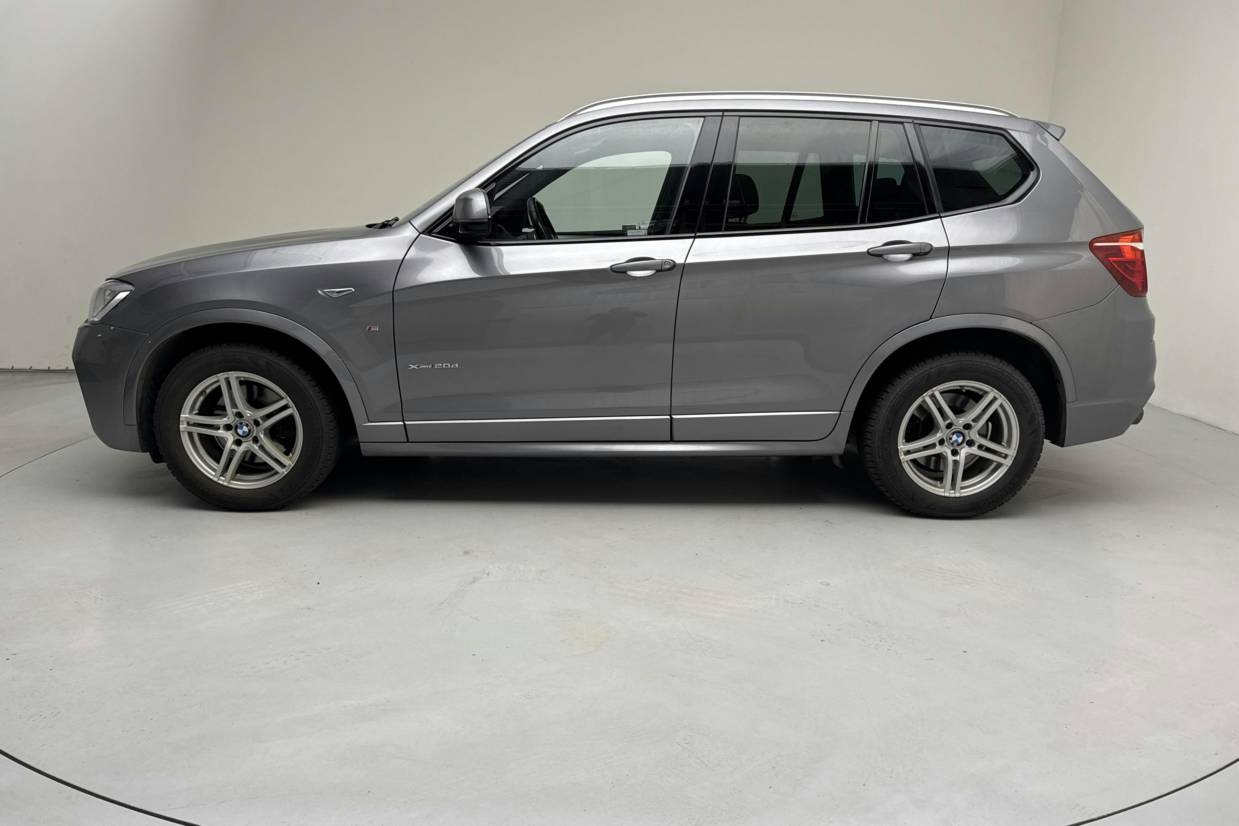 Presentationsfoto 2 av 12: BMW X3 xDrive20d, F25 (190hk) - 19 249 mil - Automat - grå - 2017