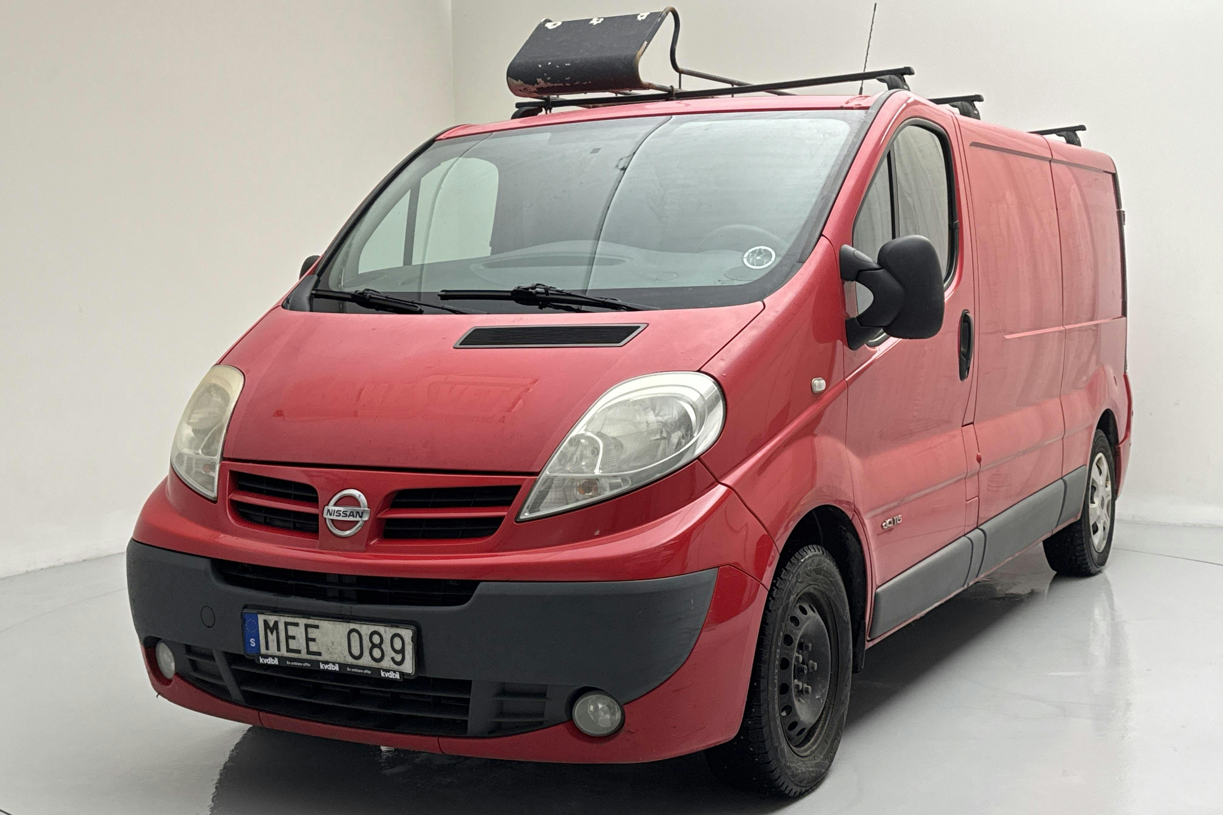 Presentation photo 1 of 14: Nissan Primastar 2.0 dCi (114hk) - 274 110 km - Manual - red - 2012