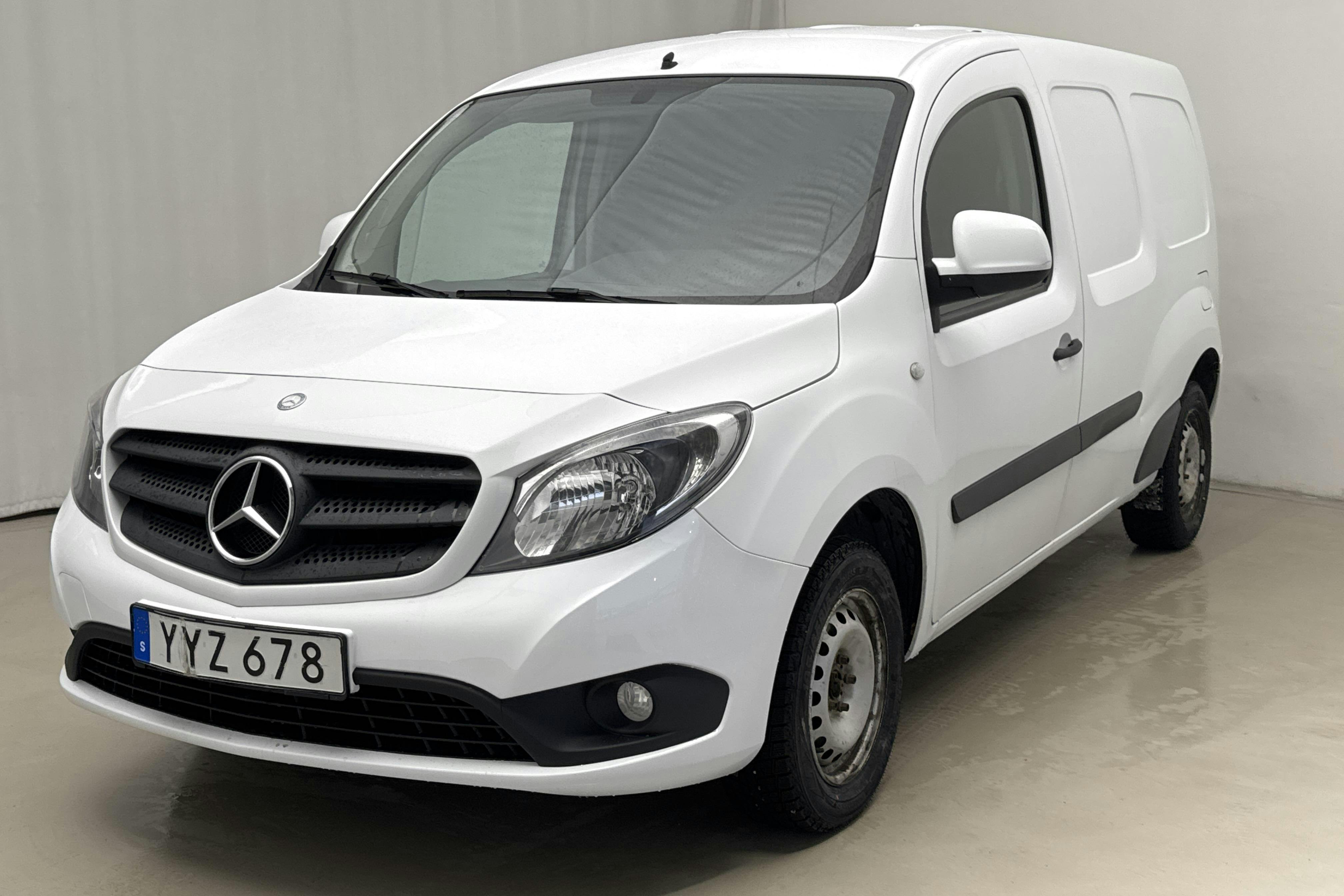 Presentation photo 1 of 12: Mercedes Citan 109 1.5 CDI (90hk) - 121 110 km - Manual - white - 2018