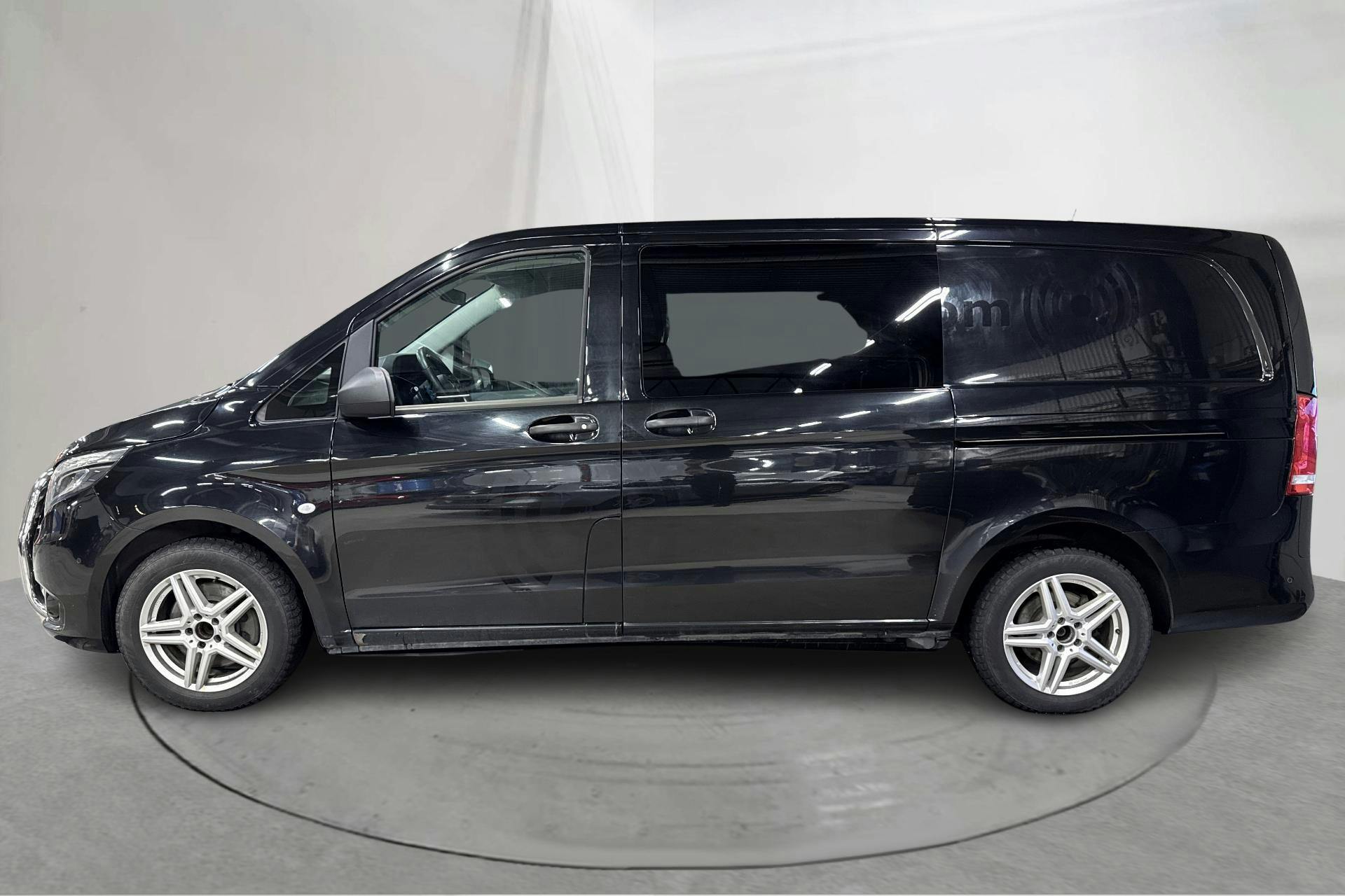 Presentation photo 2 of 16: Mercedes Vito Mixto 119 BlueTEC W640 (190hk) - 201 110 km - Automatic - black - 2018