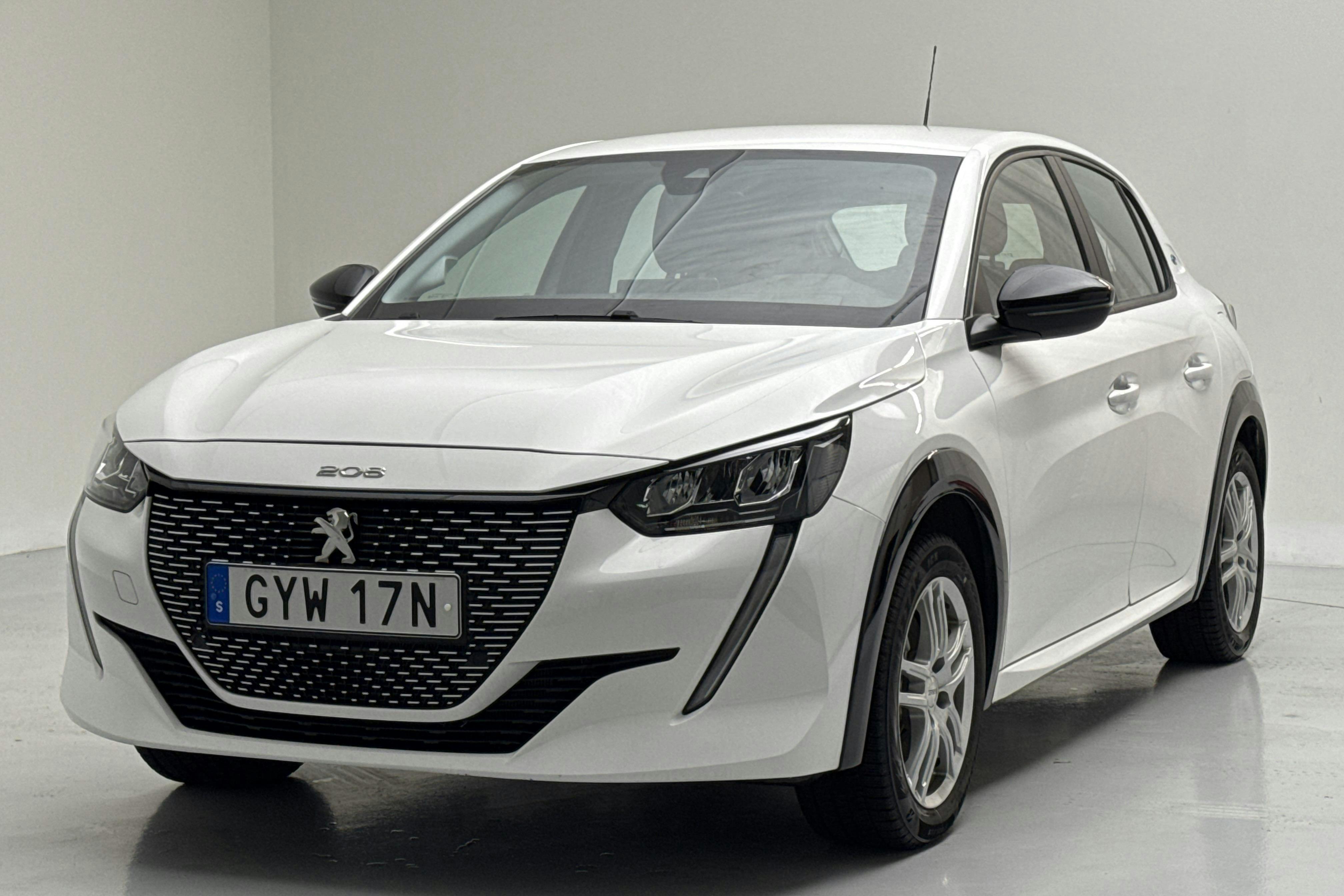 Presentationsfoto 1 av 14: Peugeot e-208 50kWh 5dr (136hk) - 452 mil - Automat - vit - 2022
