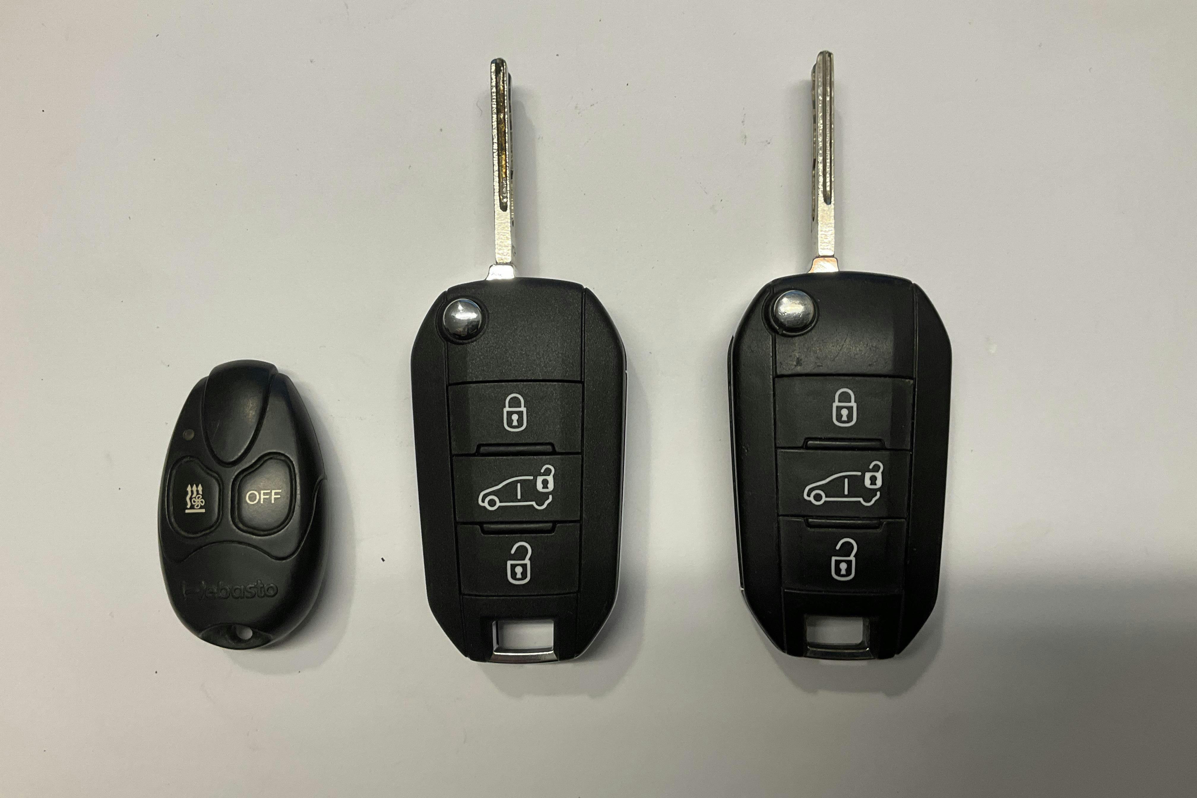 Presentationsfoto 16 av 16: Opel Combo 1.5 CDTI Skåp (102hk) - 5 258 mil - Manuell - svart - 2022