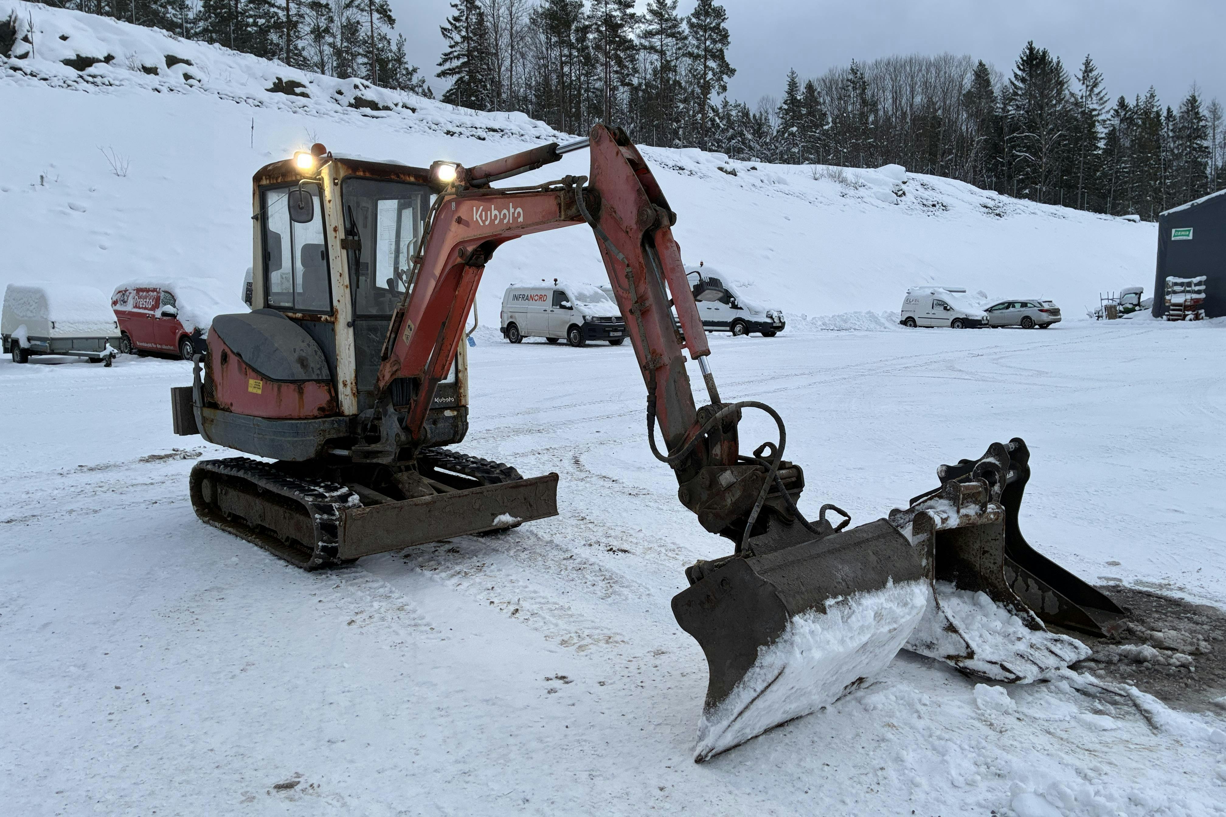 Presentationsfoto 2 av 93: Kubota KX61 Minigrävare - 0 km