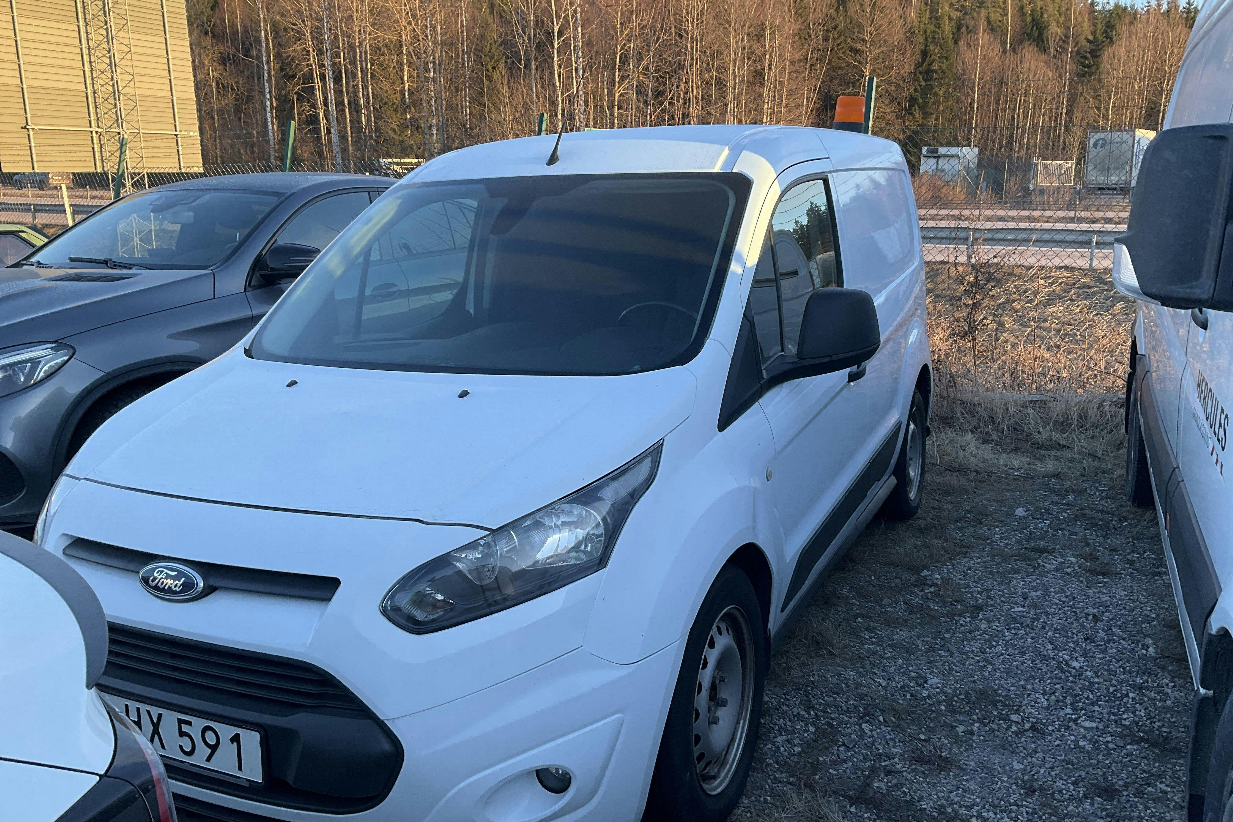 Presentation photo 1 of 11: Ford Transit Connect 1.6 TDCi (95hk) - 104 800 km - Manual - white - 2014