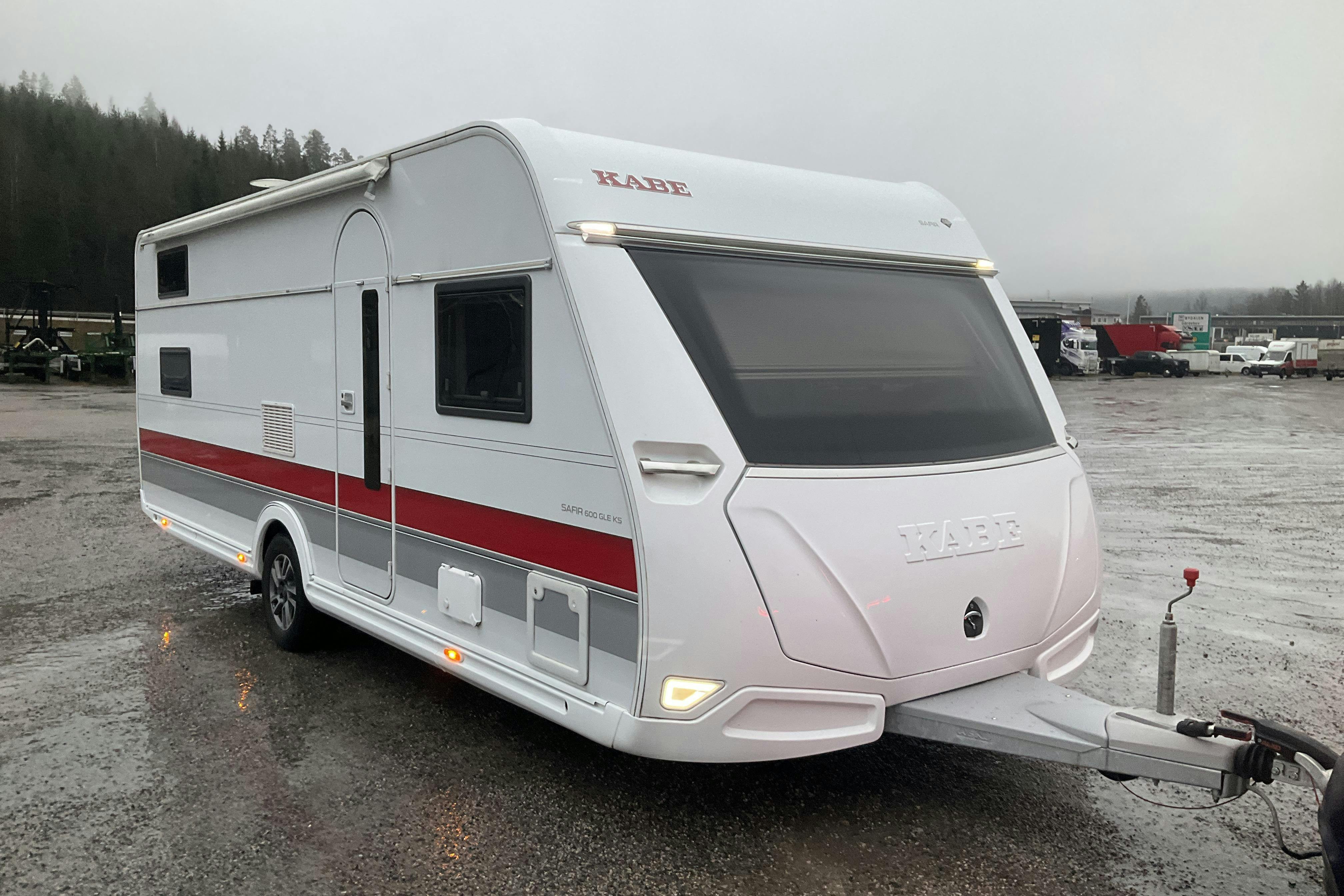 Presentationsfoto 1 av 52: KABE SAFIR 600 GLE KS Husvagn - 0 km - 2021