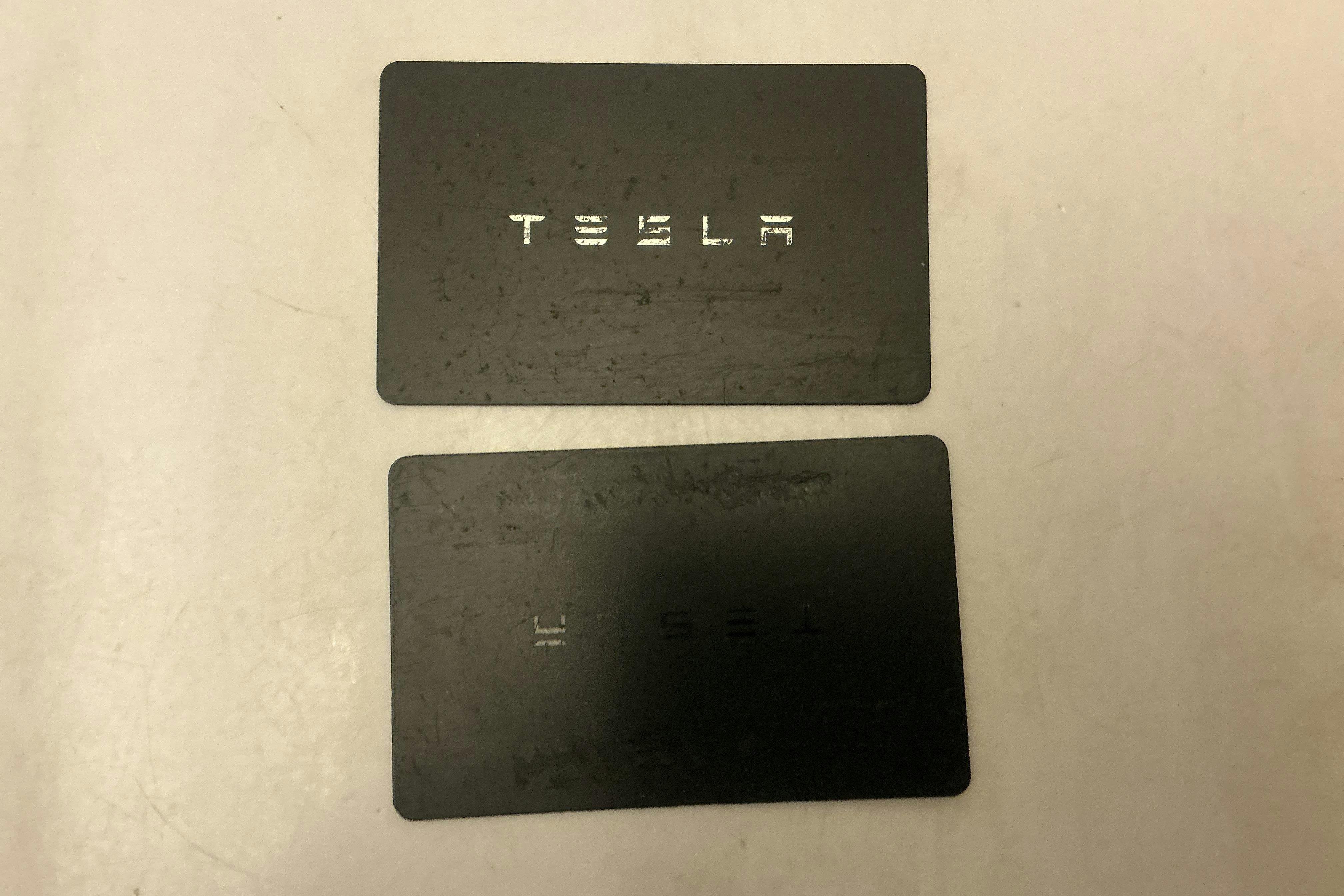 Präsentationsfoto 20 von 20: Tesla Model Y RWD - 96 900 Kilometer - Verkaufsautomat - Schwarz - 2023
