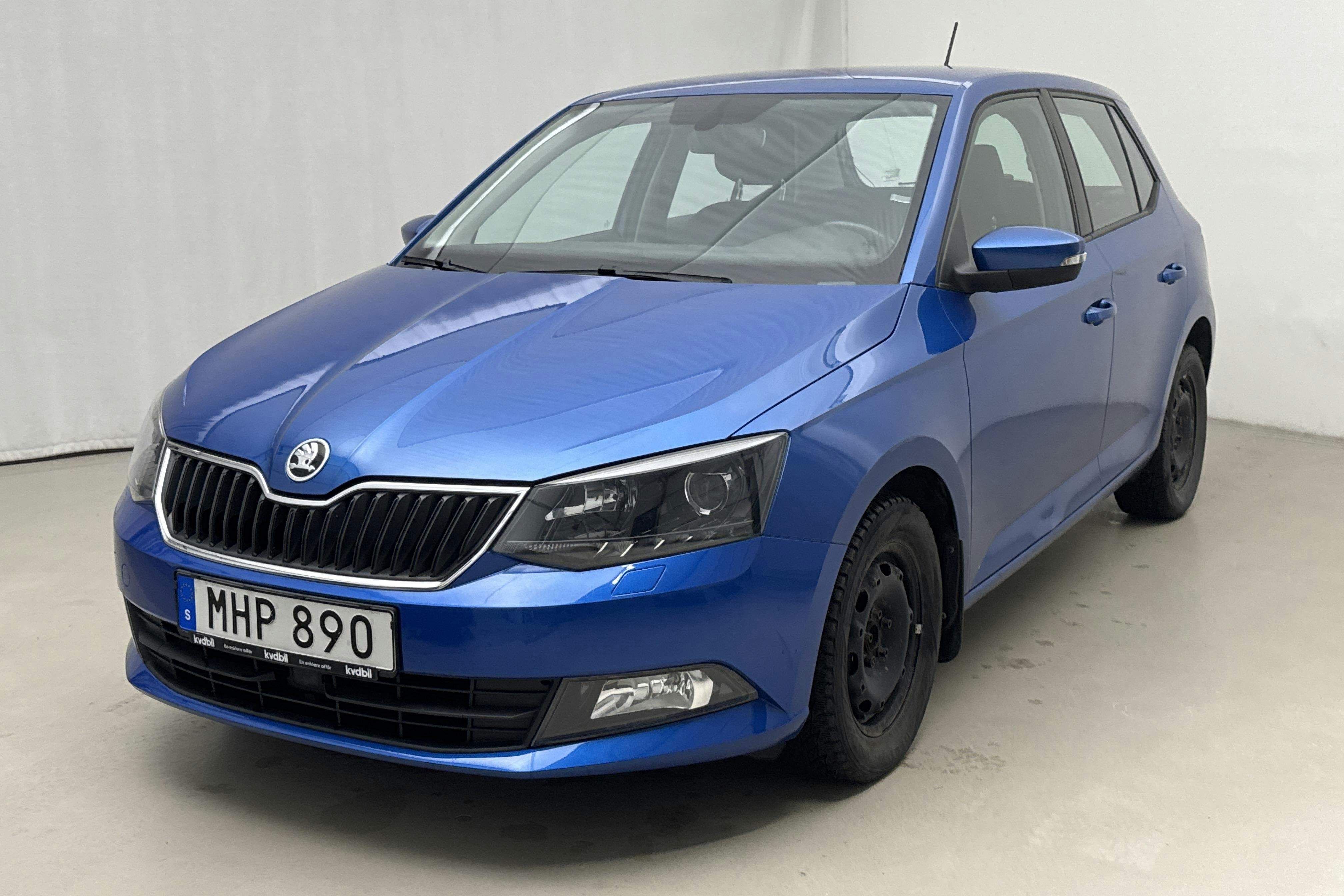 Presentationsfoto 1 av 14: Skoda Fabia 1.2 TSI (90hk) - 8 039 mil - Manuell - blå - 2016