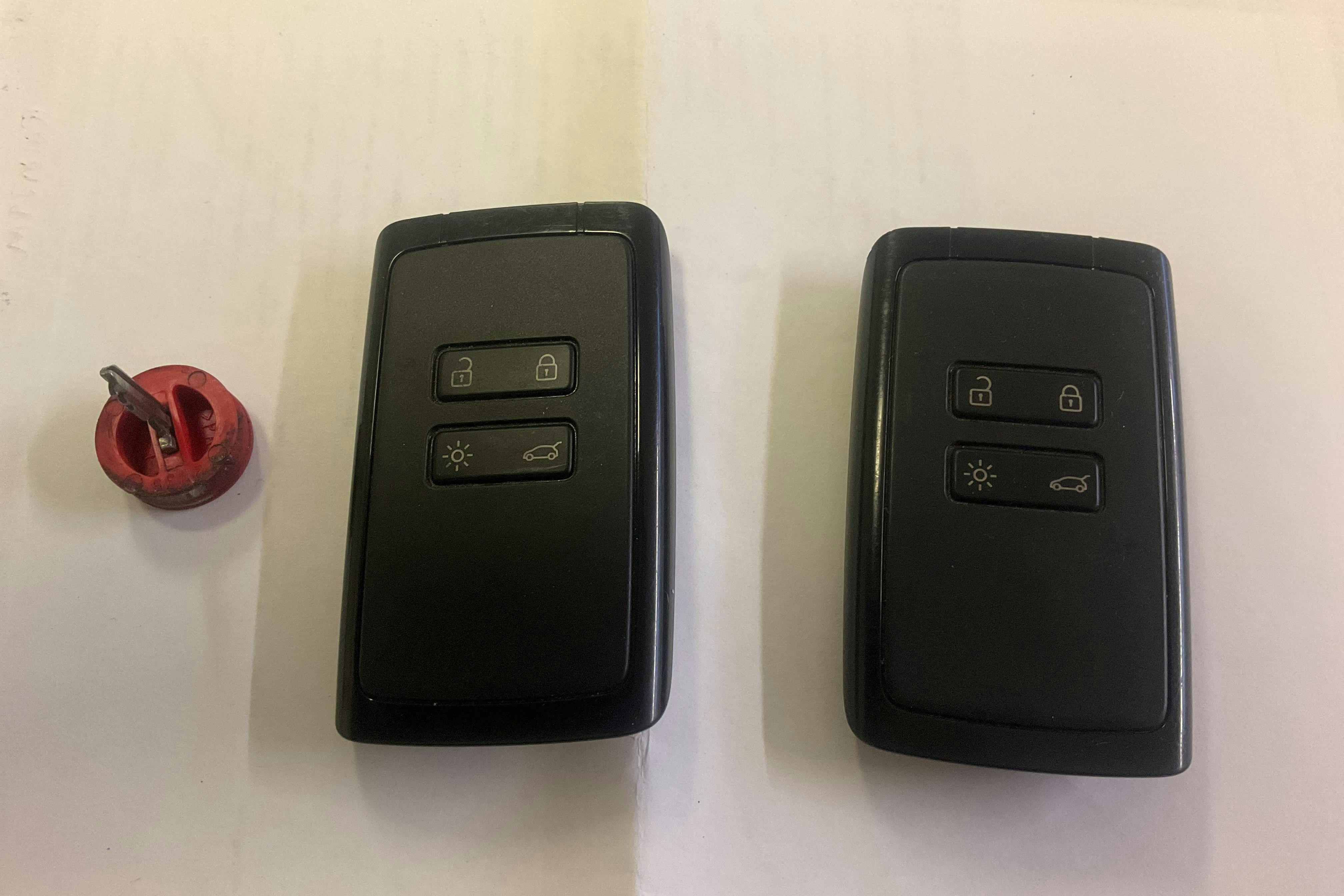 Esittelykuva 24 osoitteesta 24: Renault Mégane E-TECH 60kWh (130hk) - 54 650 km - Automaattinen - harmaa - 2023