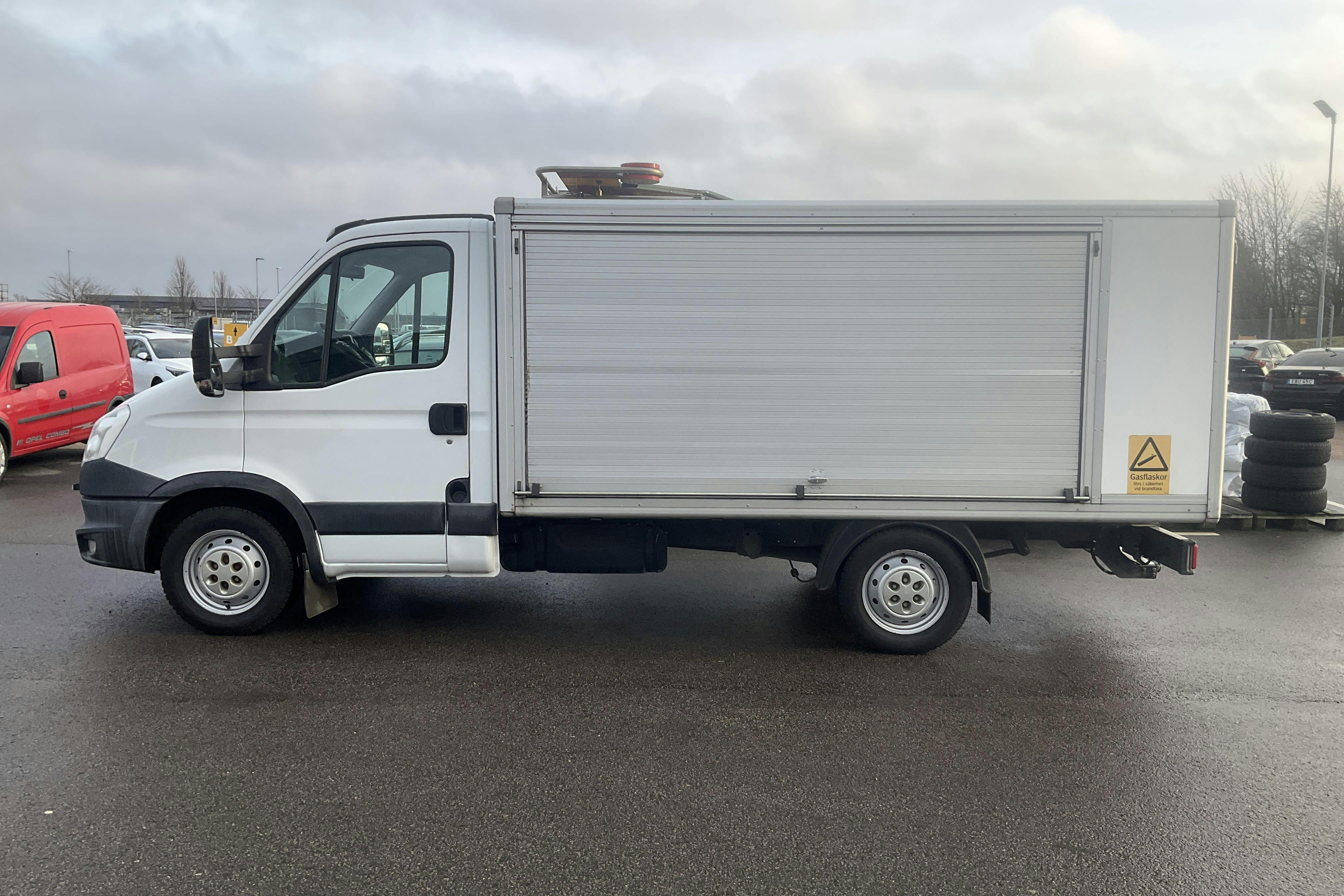 Presentationsfoto 2 av 14: IVECO DAILY 35S13A Daily 2.3 Multijet II Skåp (126hk) - 12 031 mil - Automat - 2013