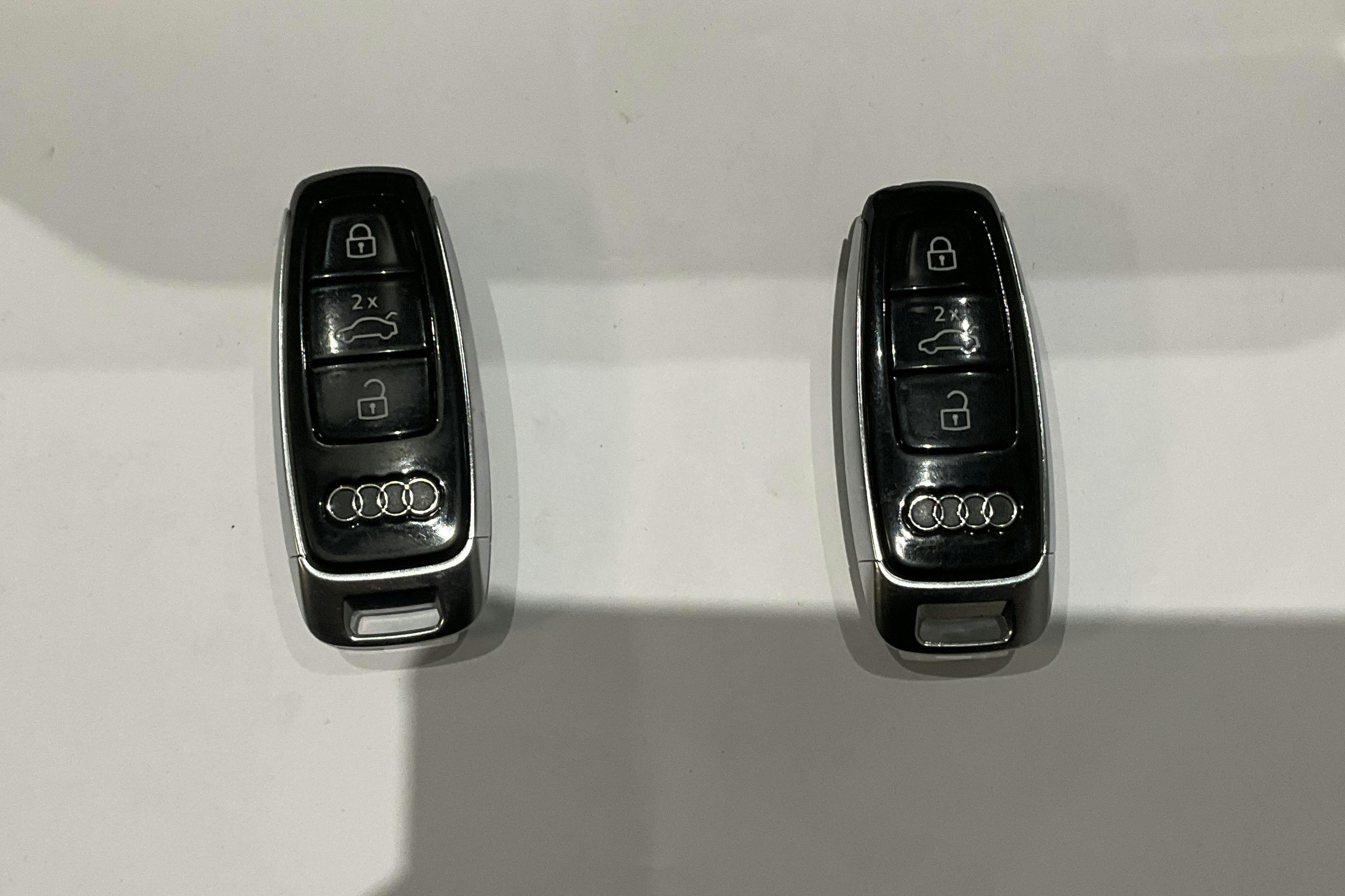 Presentation photo 19 of 19: Audi e-tron Sportback 55 quattro 95kWh (360hk) - 95 430 km - Automatic - blue - 2022