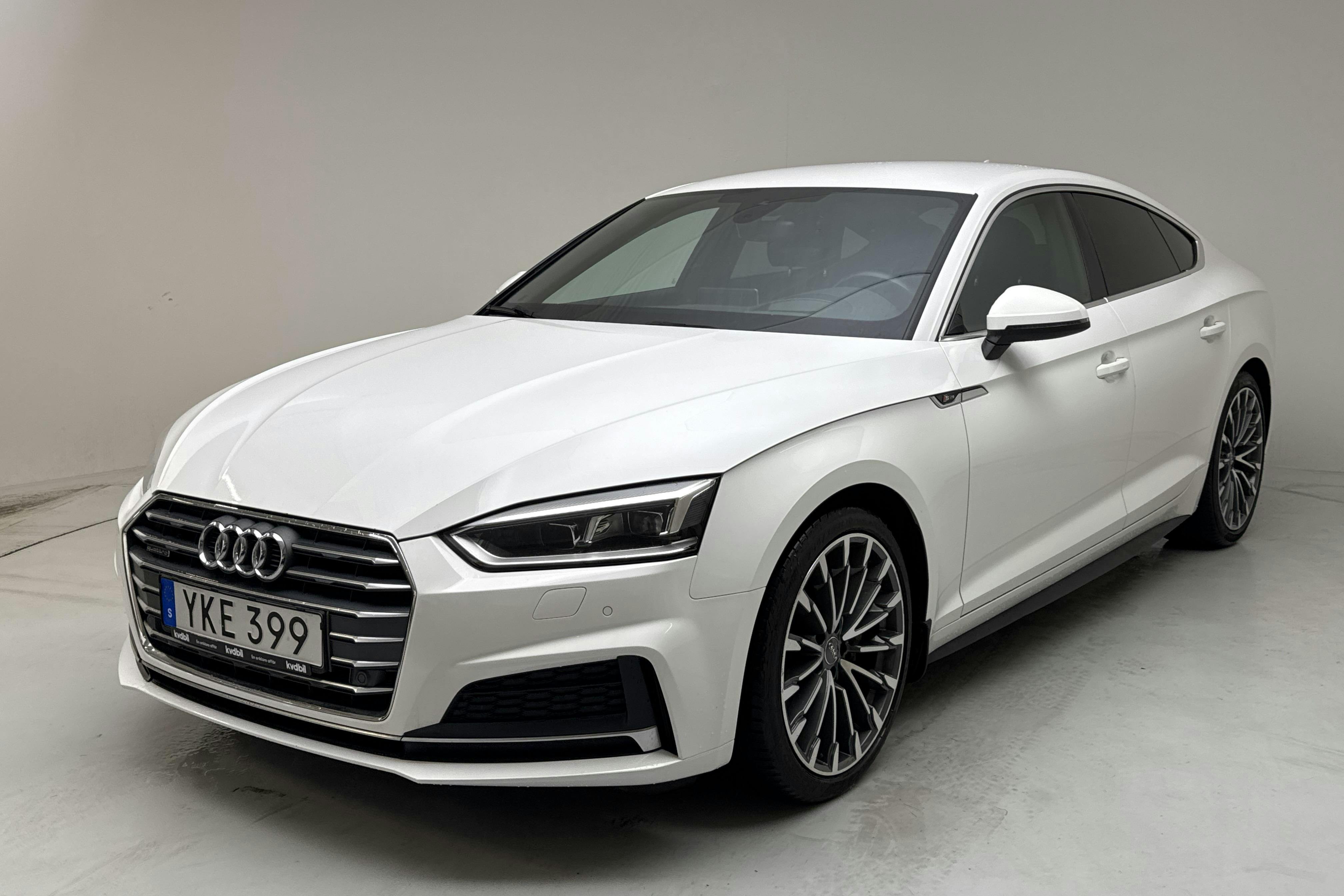 Presentation photo 1 of 14: Audi A5 2.0 TDI Sportback quattro (190hk) - 123 610 km - Automatic - white - 2017