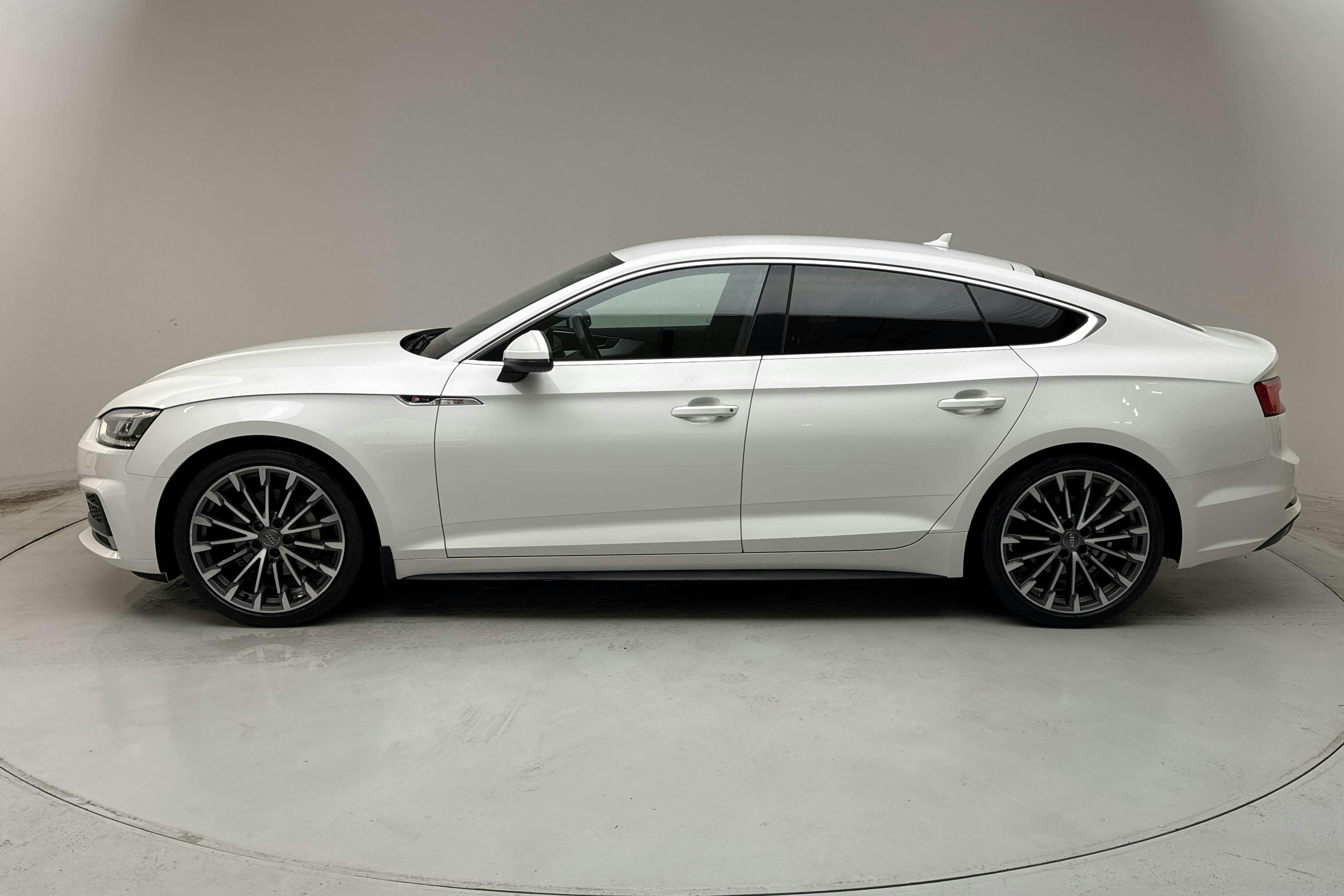 Presentation photo 2 of 14: Audi A5 2.0 TDI Sportback quattro (190hk) - 123 610 km - Automatic - white - 2017