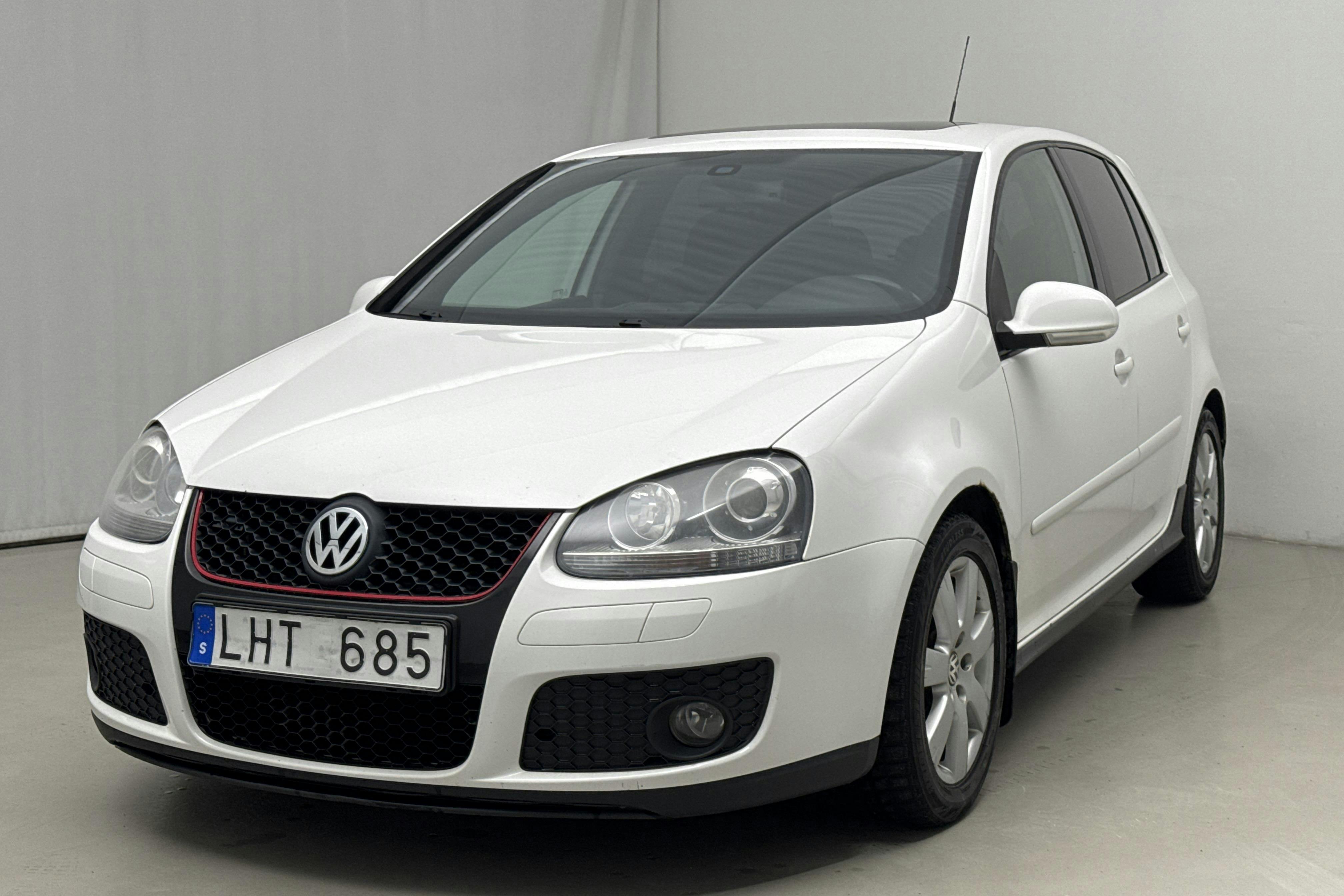Presentation photo 1 of 13: VW Golf A5 2.0 GTI 5dr (200hk) - 159 800 km - Automatic - white - 2009