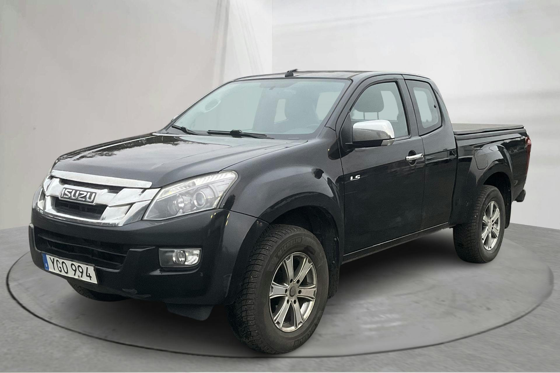 Presentationsfoto 1 av 12: Isuzu D-MAX 2.5 DDI 4WD (163hk) - 15 656 mil - Manuell - svart - 2016