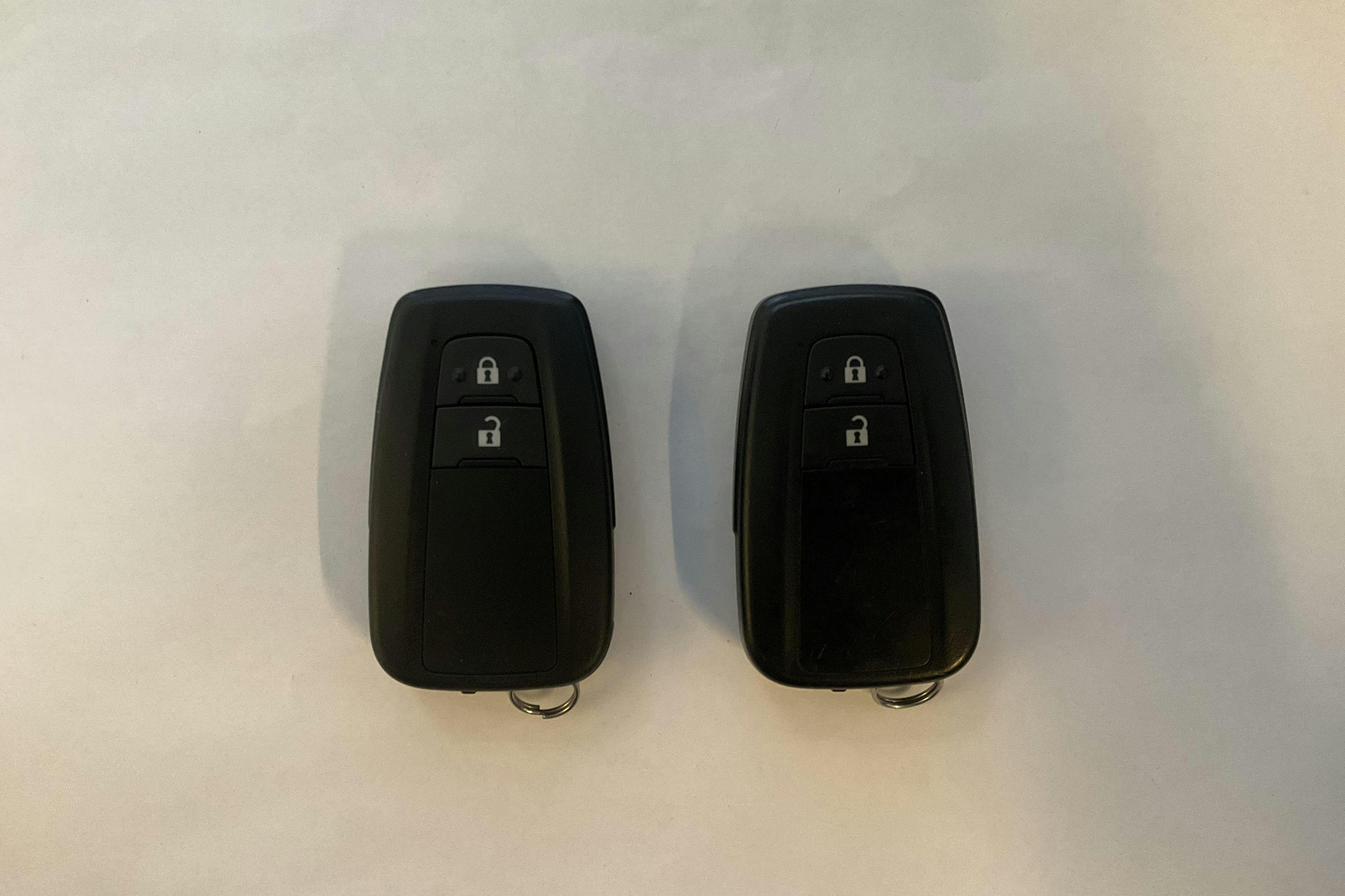 Presentation photo 14 of 14: Toyota C-HR 1.8 HSD (122hk) - 204 680 km - Automatic - white - 2021