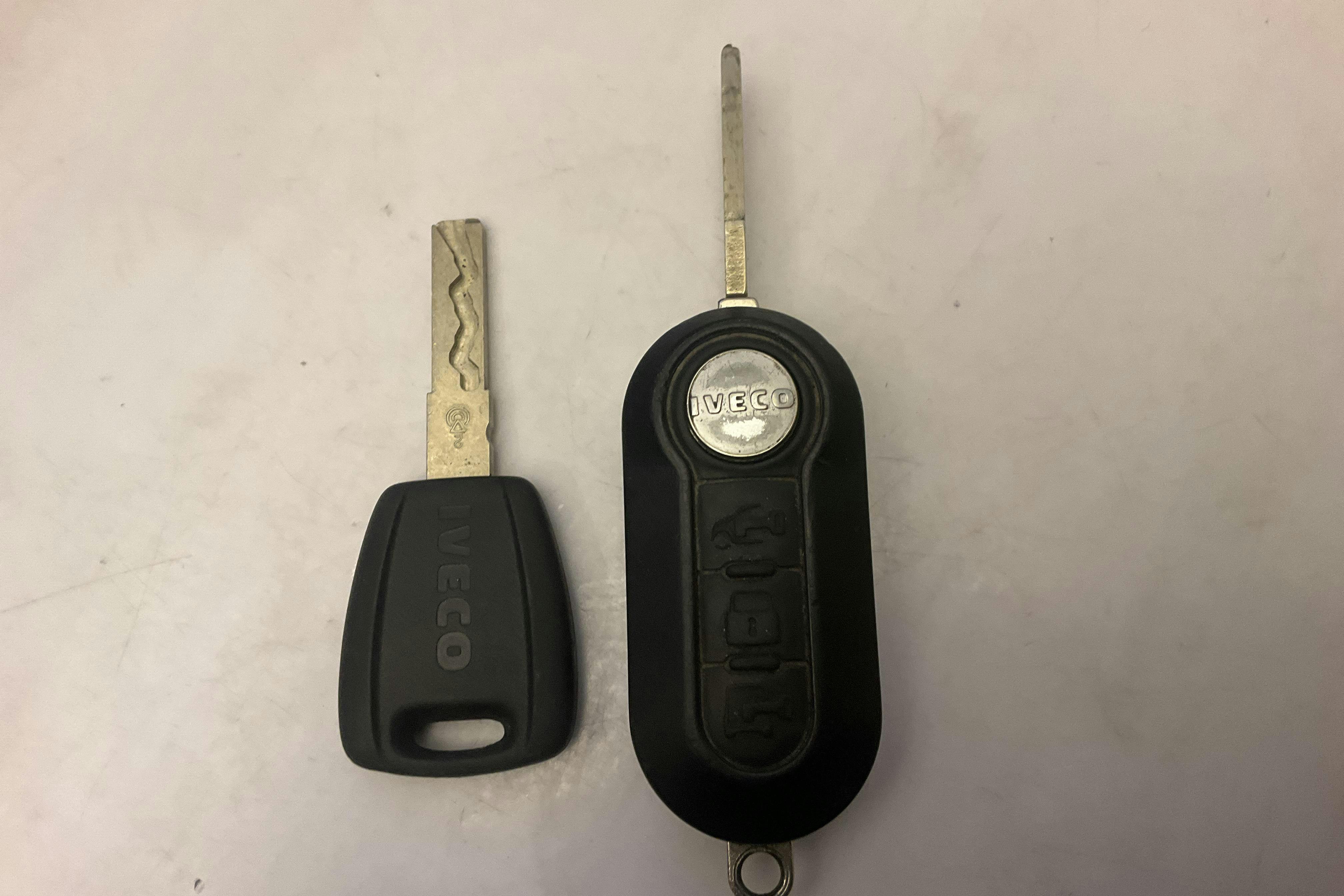 Presentation photo 14 of 14: Iveco Daily 35 2.3 (136hk) - 130 880 km - Automatic - white - 2020