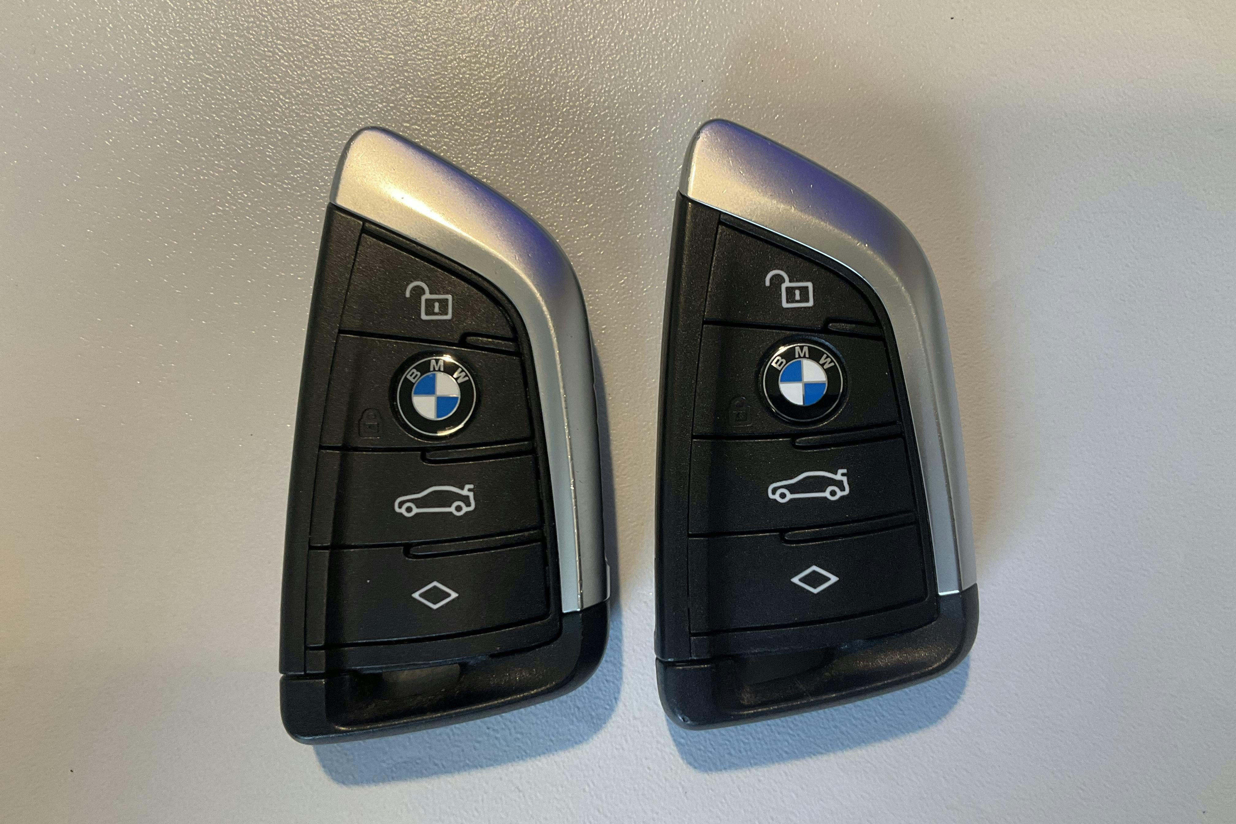 Presentationsfoto 18 av 18: BMW 530e Sedan, G30 12kWh LCI (292hk) - 7 561 mil - Automat - svart - 2023