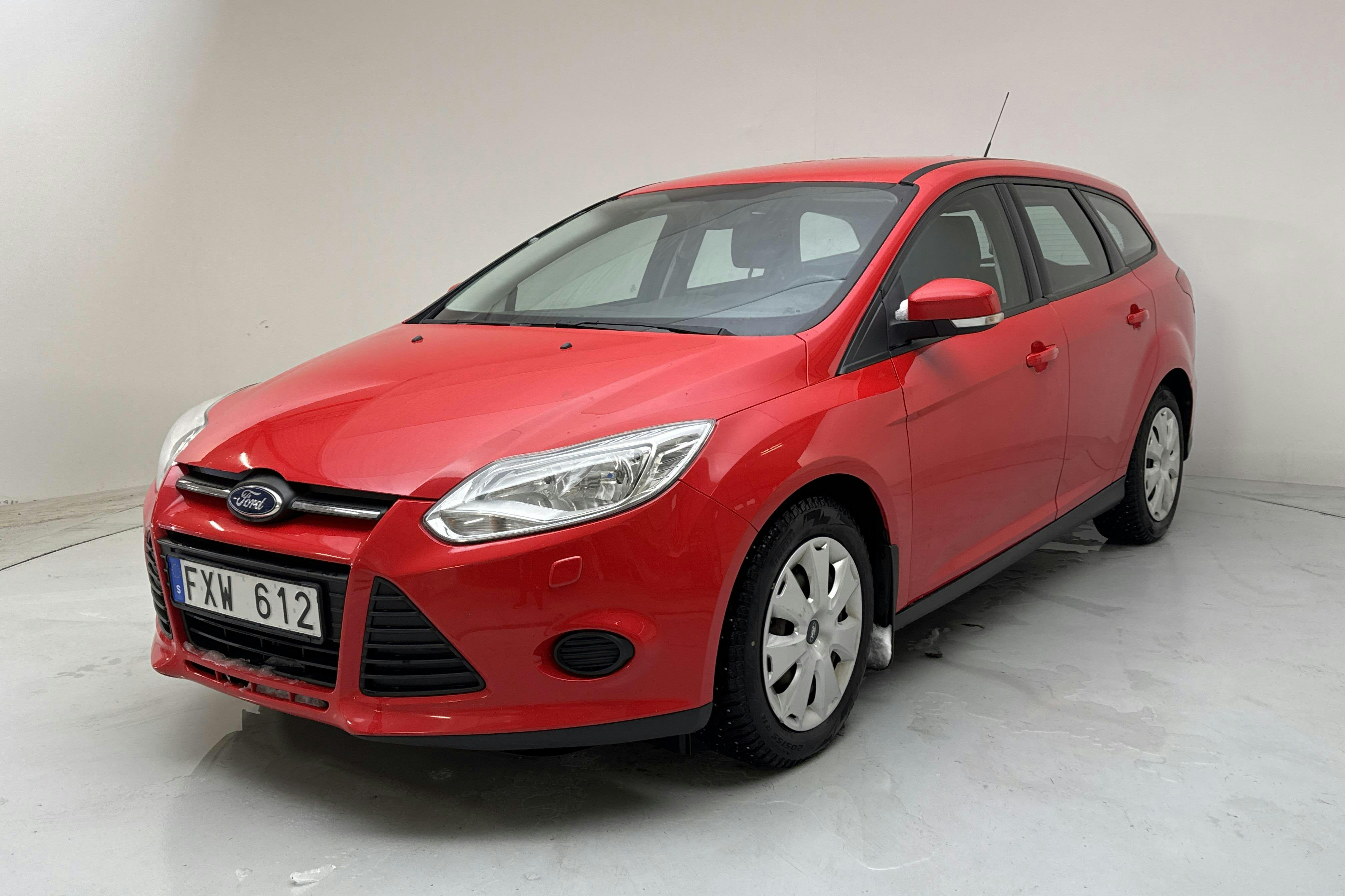 Presentationsfoto 1 av 13: Ford Focus 1.0 EcoBoost Kombi (100hk) - 16 152 mil - Manuell - röd - 2013