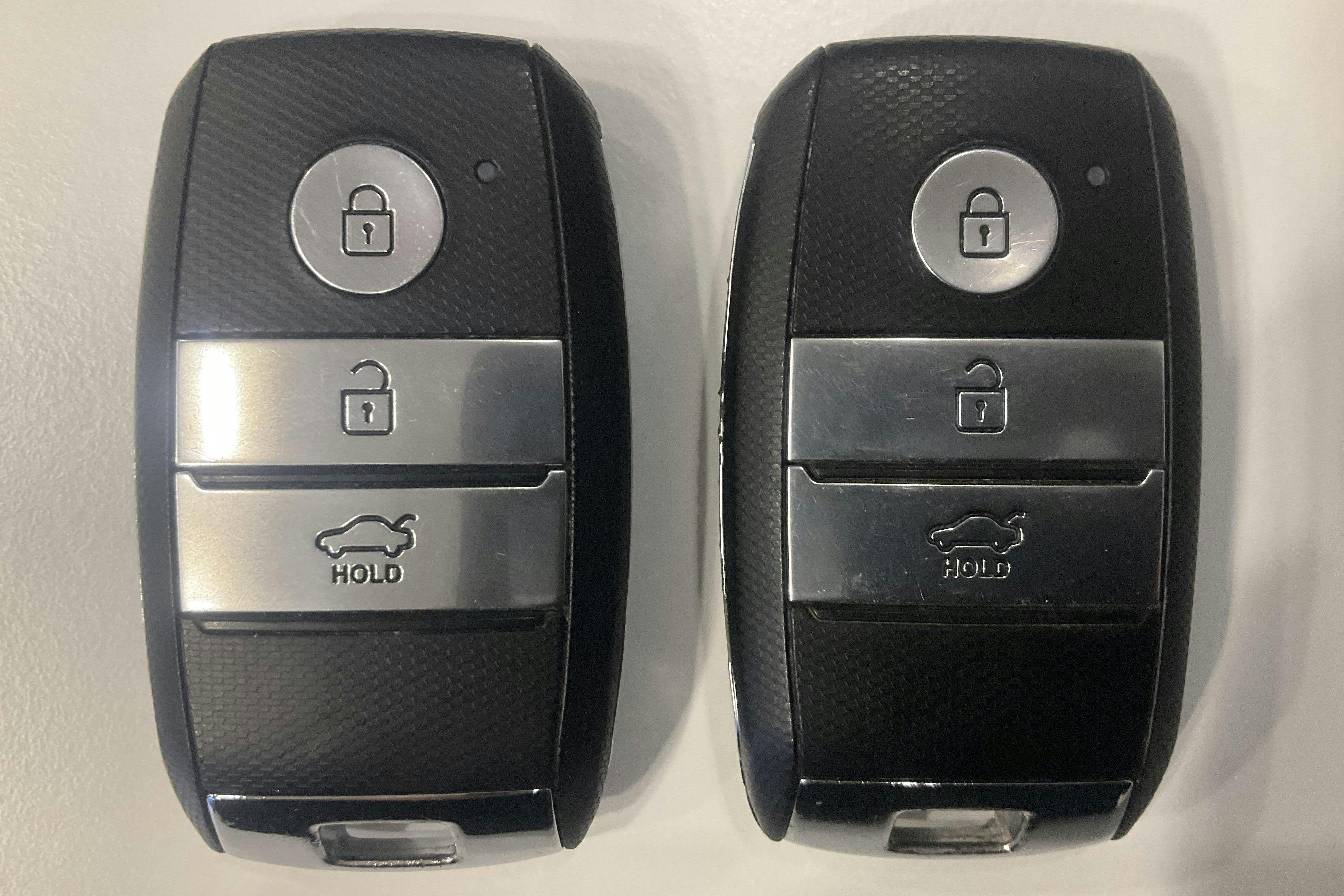 Presentationsfoto 28 av 28: KIA Optima 2.0 GDi Plug-in Hybrid SW (205hk) - 6 103 mil - Automat - vit - 2020