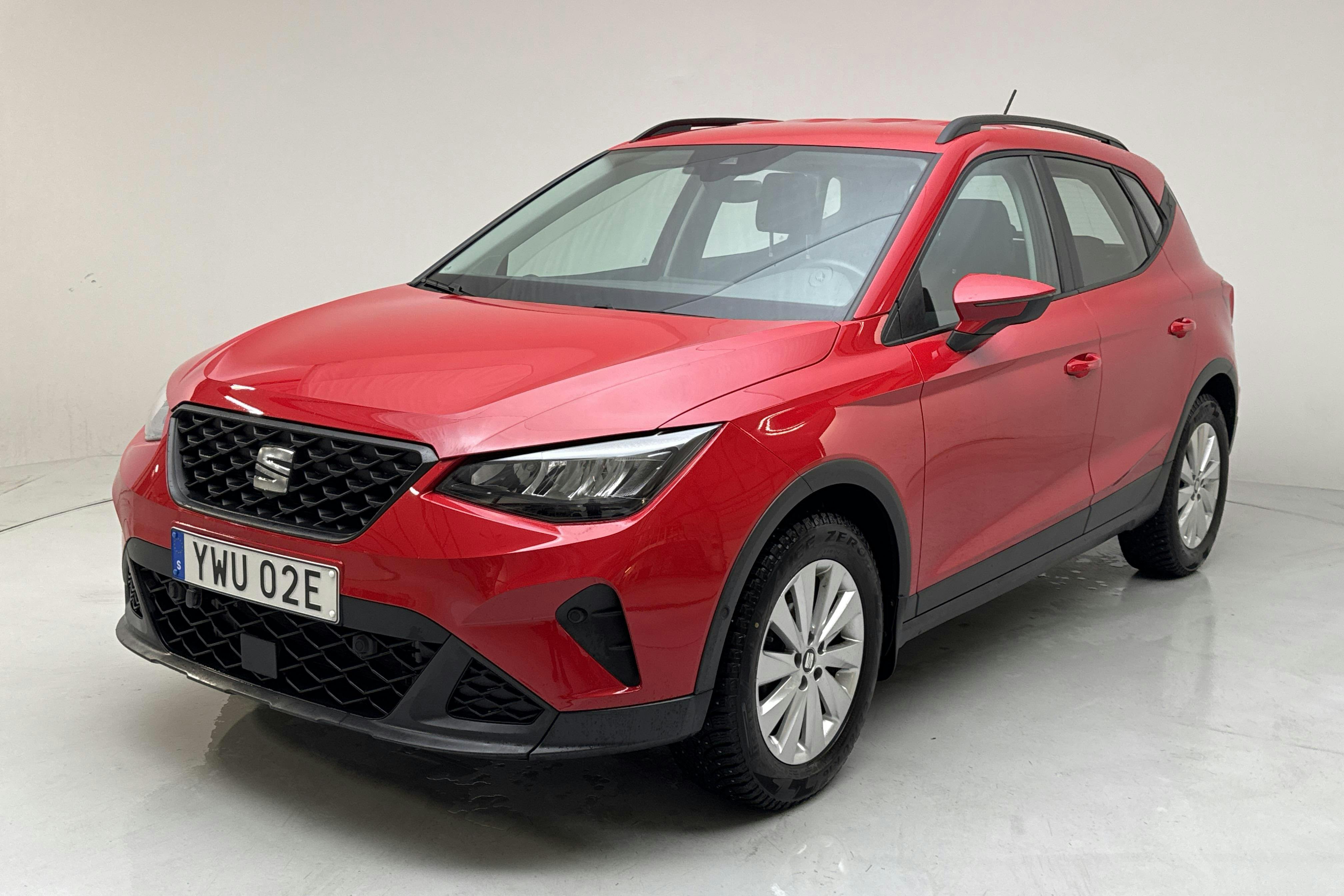 Präsentationsfoto 1 von 12: Seat Arona 1.0 TGI 5dr (90hk) - 42 990 Kilometer - Handbuch - Rote Farbe - 2022