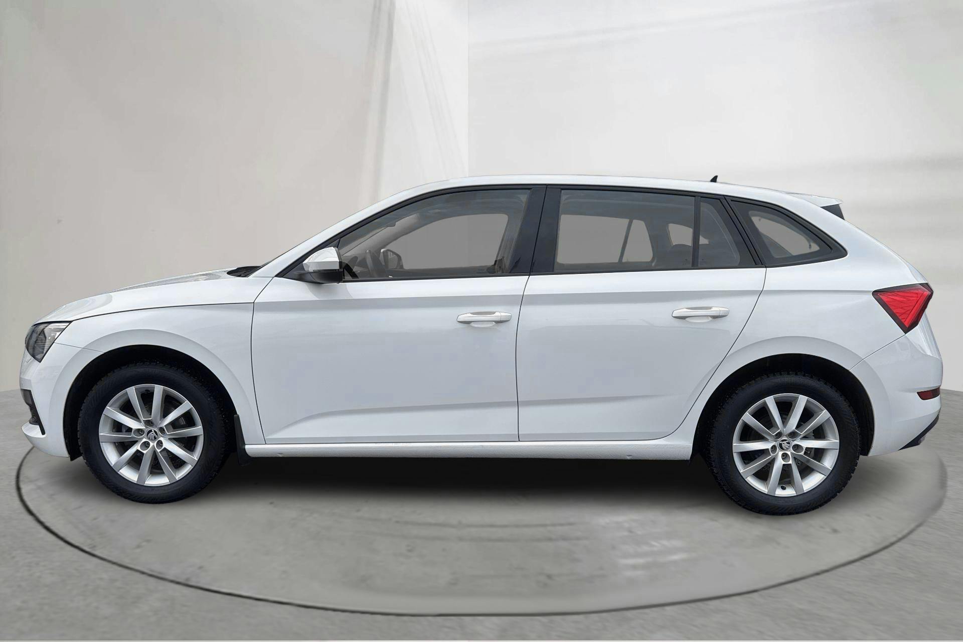 Presentation photo 2 of 17: Skoda Scala 1.0 G-Tec TSI (90hk) - 60 210 km - Manual - white - 2022