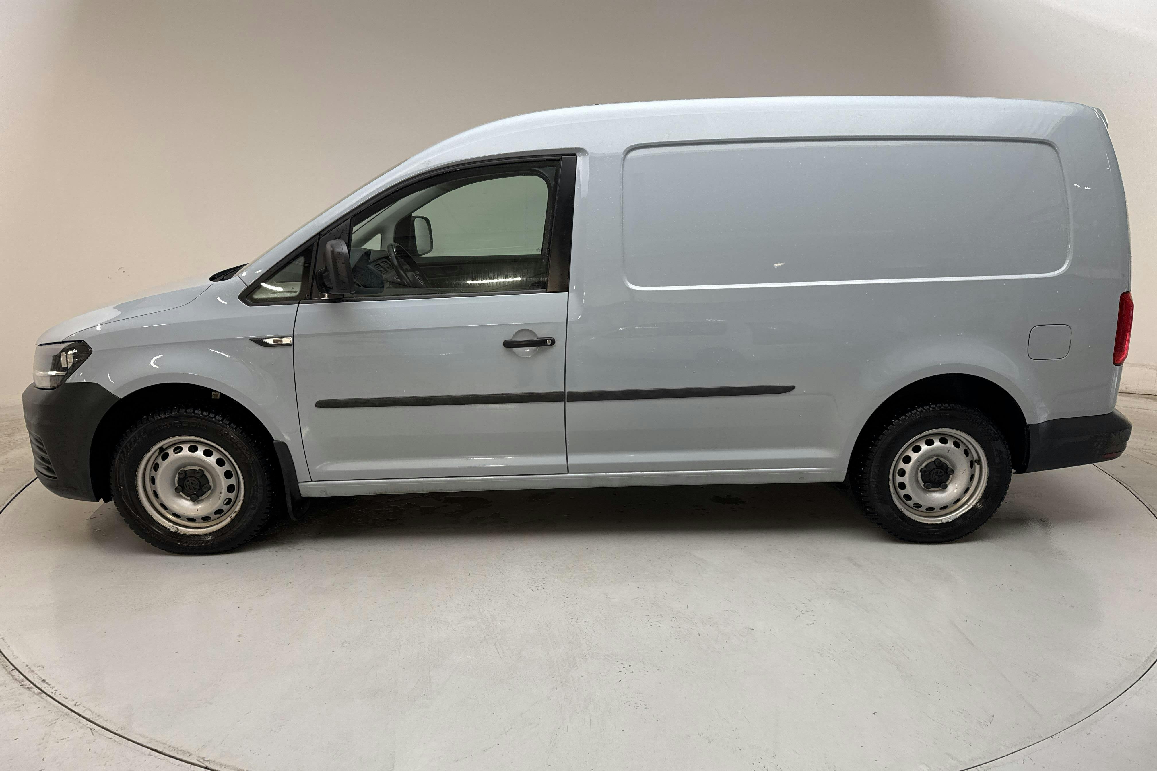 Presentation photo 2 of 12: VW Caddy 1.4 TGI Maxi Skåp (110hk) - 151 260 km - Automatic - gray - 2019