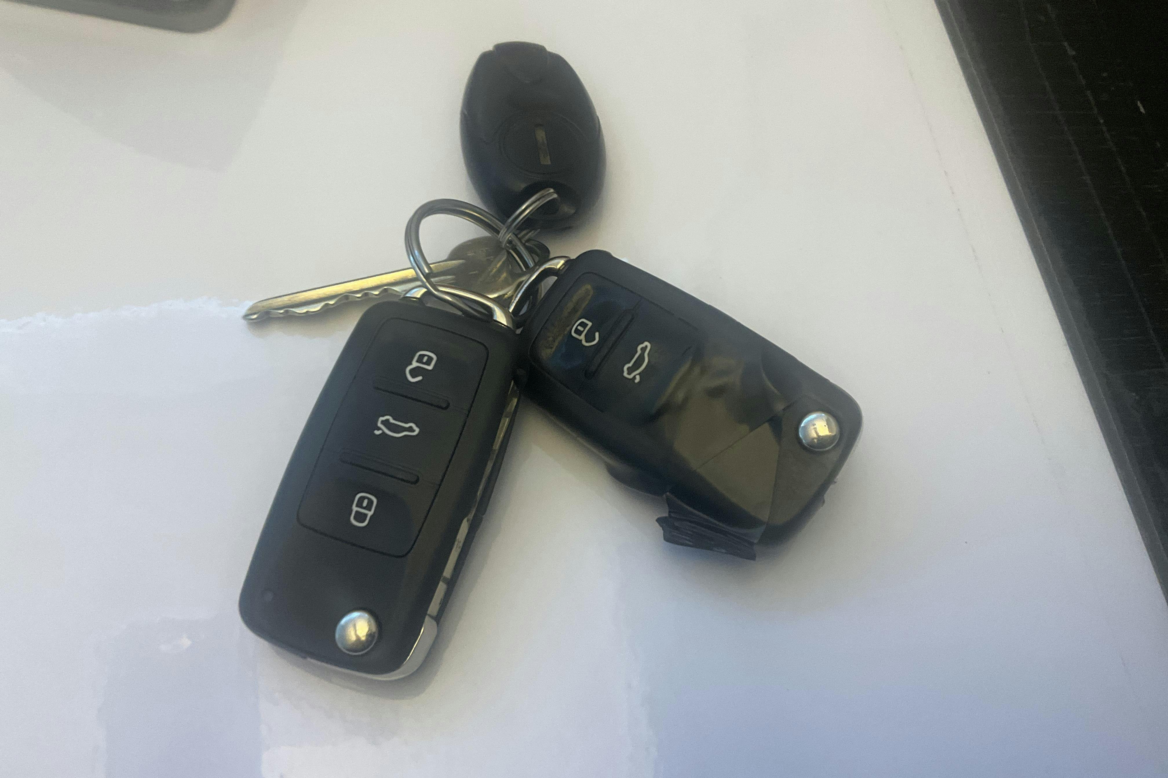 Presentationsfoto 12 av 12: VW Caddy 2.0 TDI Maxi Skåp (102hk) - 17 936 mil - Automat - röd - 2016