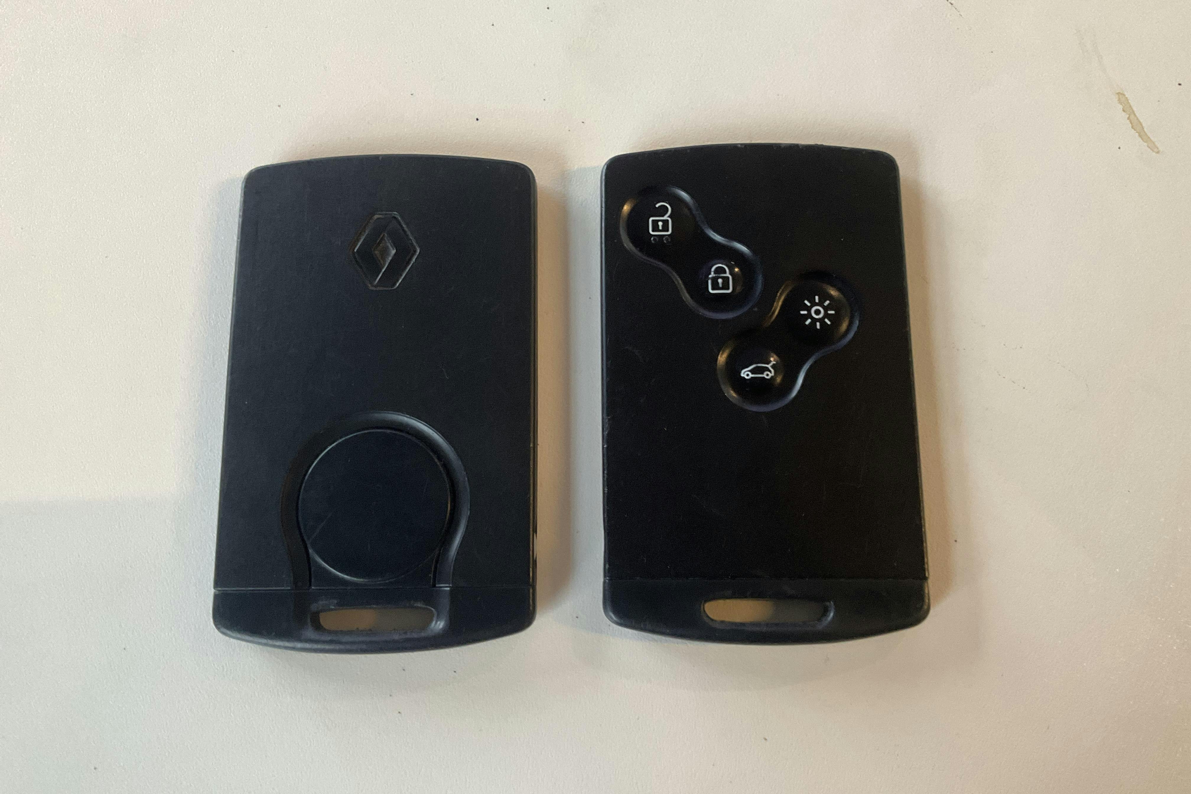 Presentation photo 16 of 16: Renault Scénic III 1.5 dCi FAP (95hk) - 124 720 km - Manual - gray - 2013