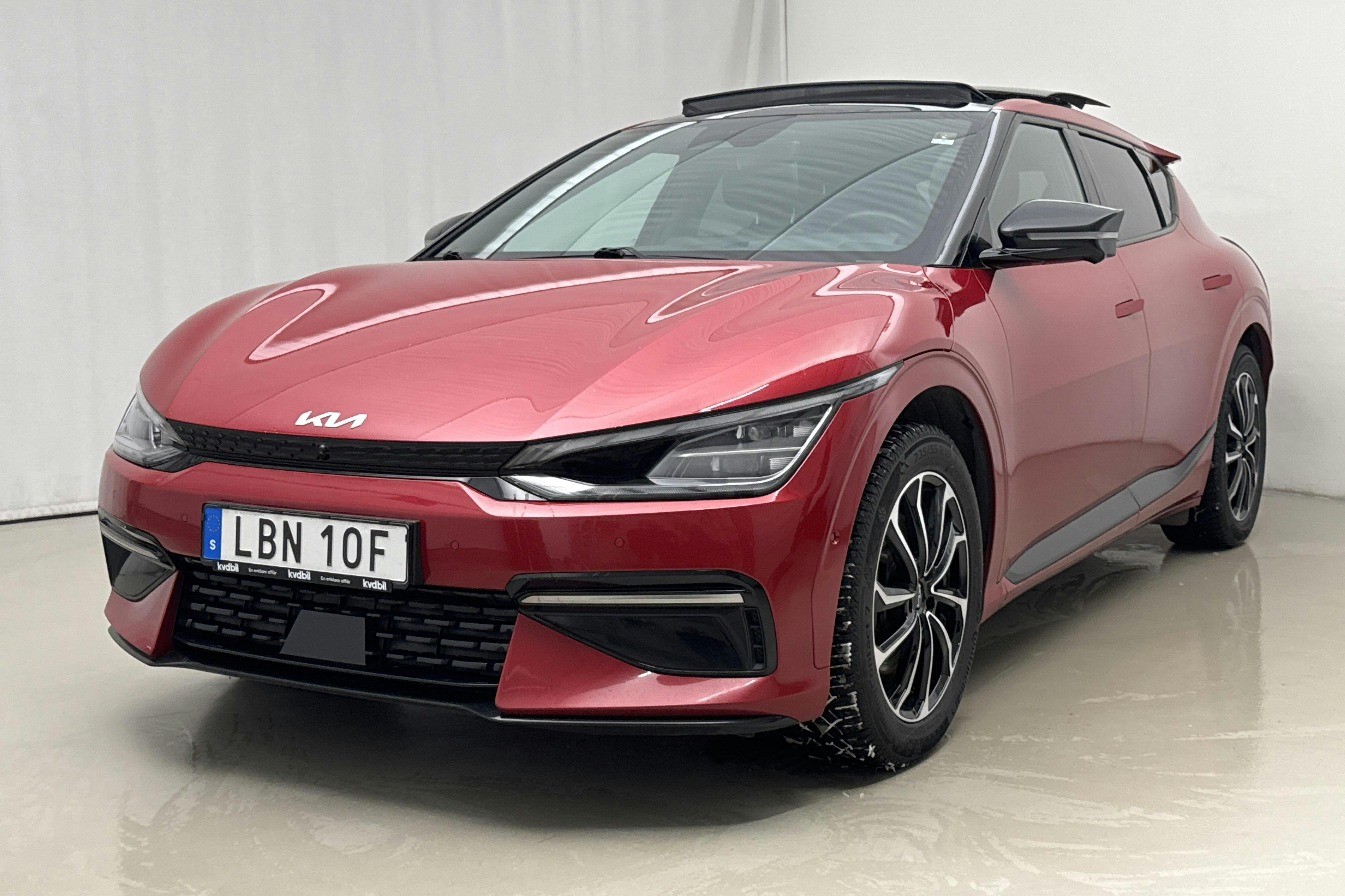 Presentation photo 1 of 24: KIA EV6 AWD (325hk) - 146 570 km - Automatic - red - 2022