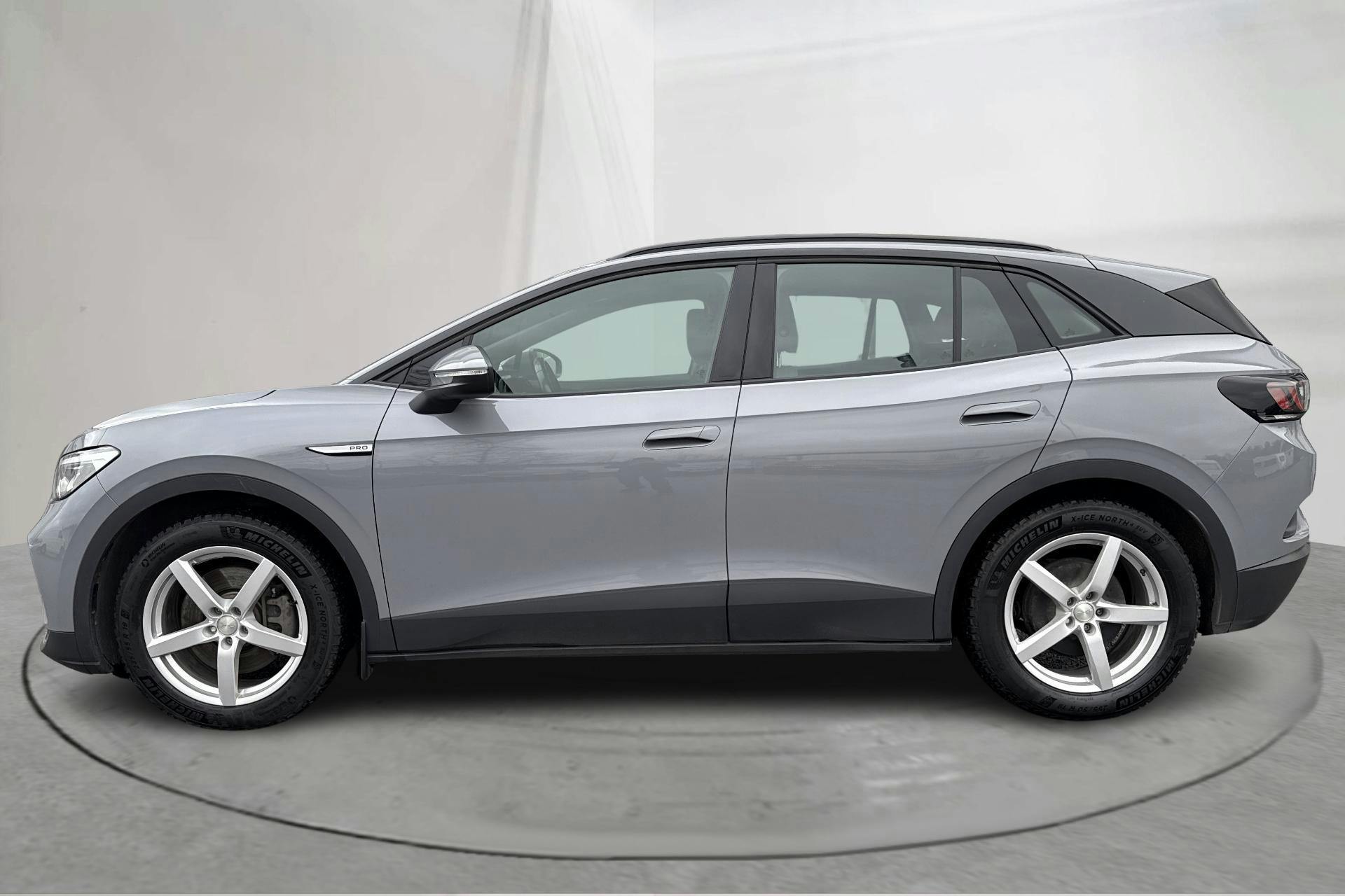 Präsentationsfoto 2 von 17: VW ID.4 77kWh (204hk) - 128 230 Kilometer - Verkaufsautomat - grau - 2023