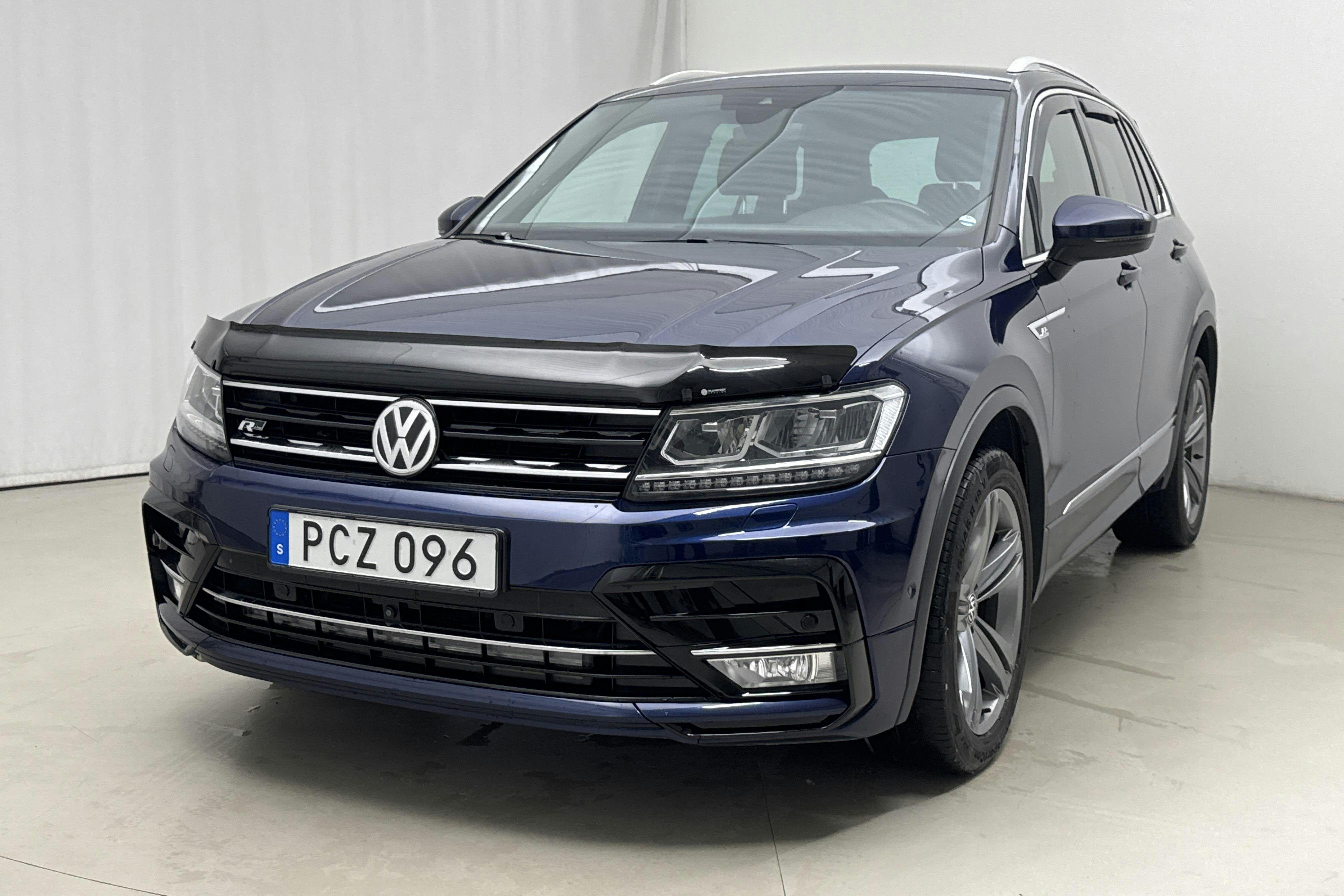 Presentation photo 1 of 18: VW Tiguan 2.0 TDI 4MOTION (240hk) - 86 950 km - Automatic - Dark Blue - 2017