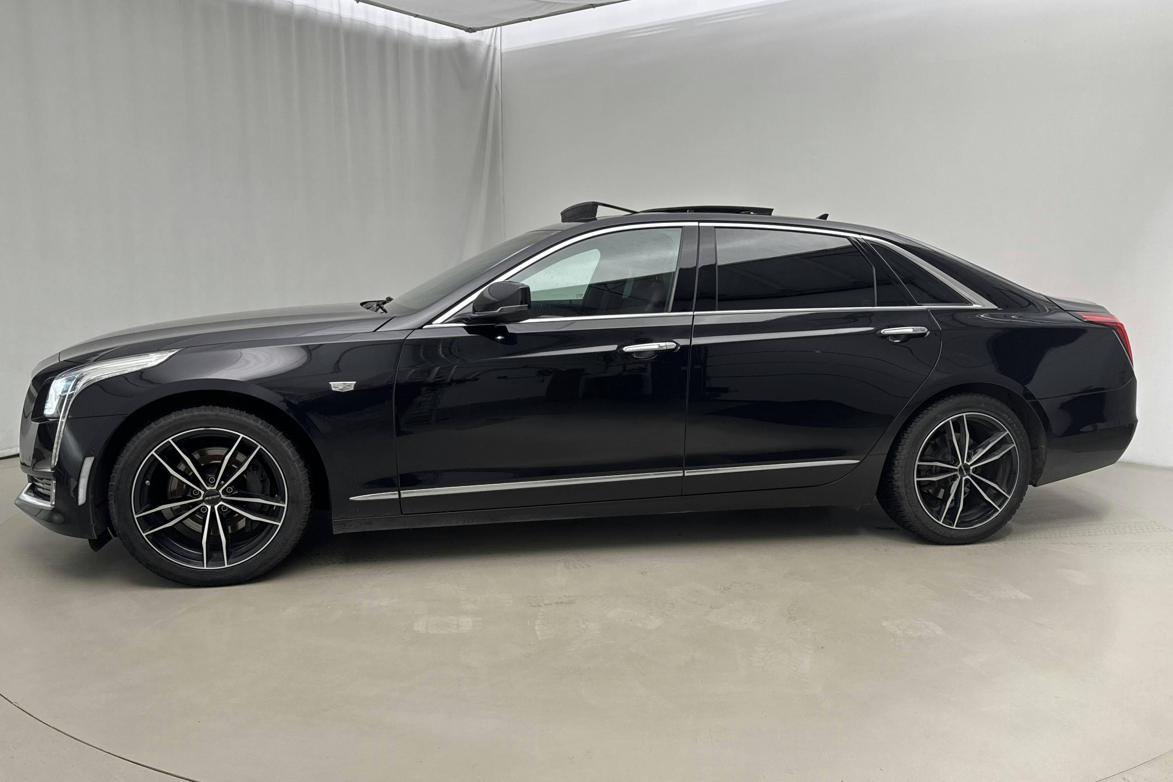 Presentation photo 2 of 22: Cadillac CT6 3.6 V6 AWD (340hk) - 126 860 km - Automatic - black - 2017