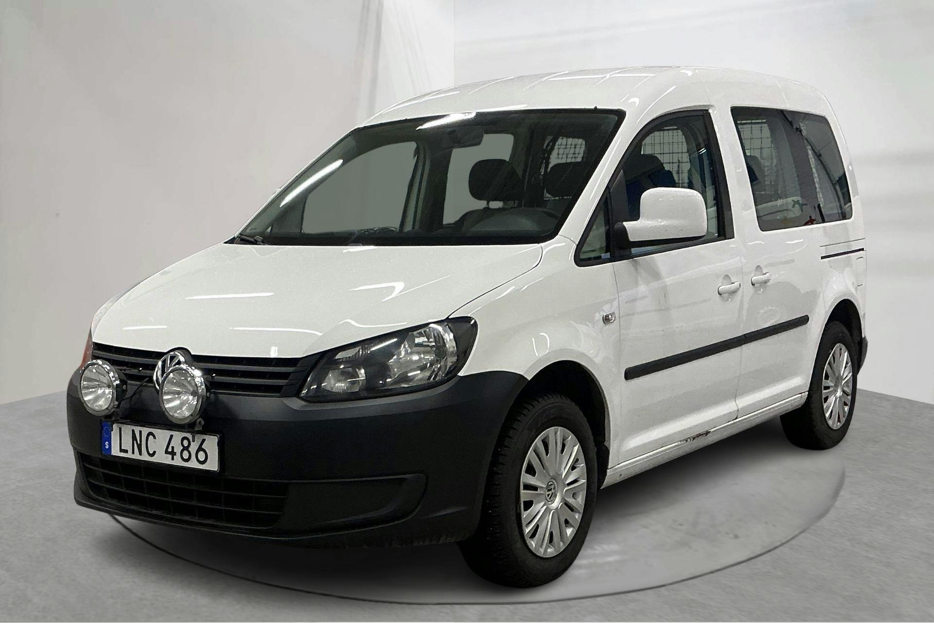 Presentationsfoto 1 av 15: VW Caddy Life 1.6 TDI (102hk) - 19 382 mil - Manuell - vit - 2014