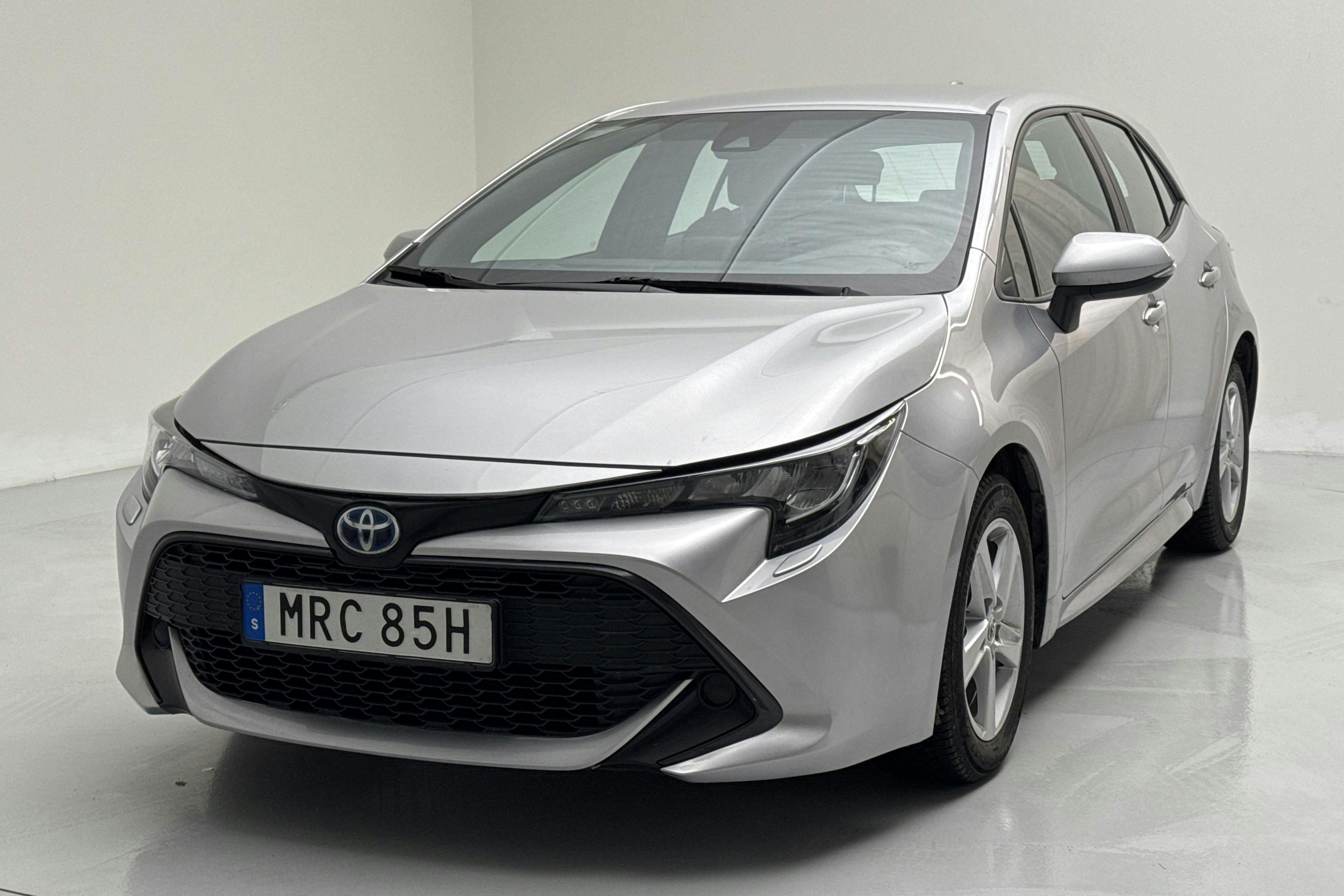 Presentation photo 1 of 15: Toyota Corolla 1.8 Hybrid 5dr (122hk) - 80 690 km - Automatic - silver - 2022