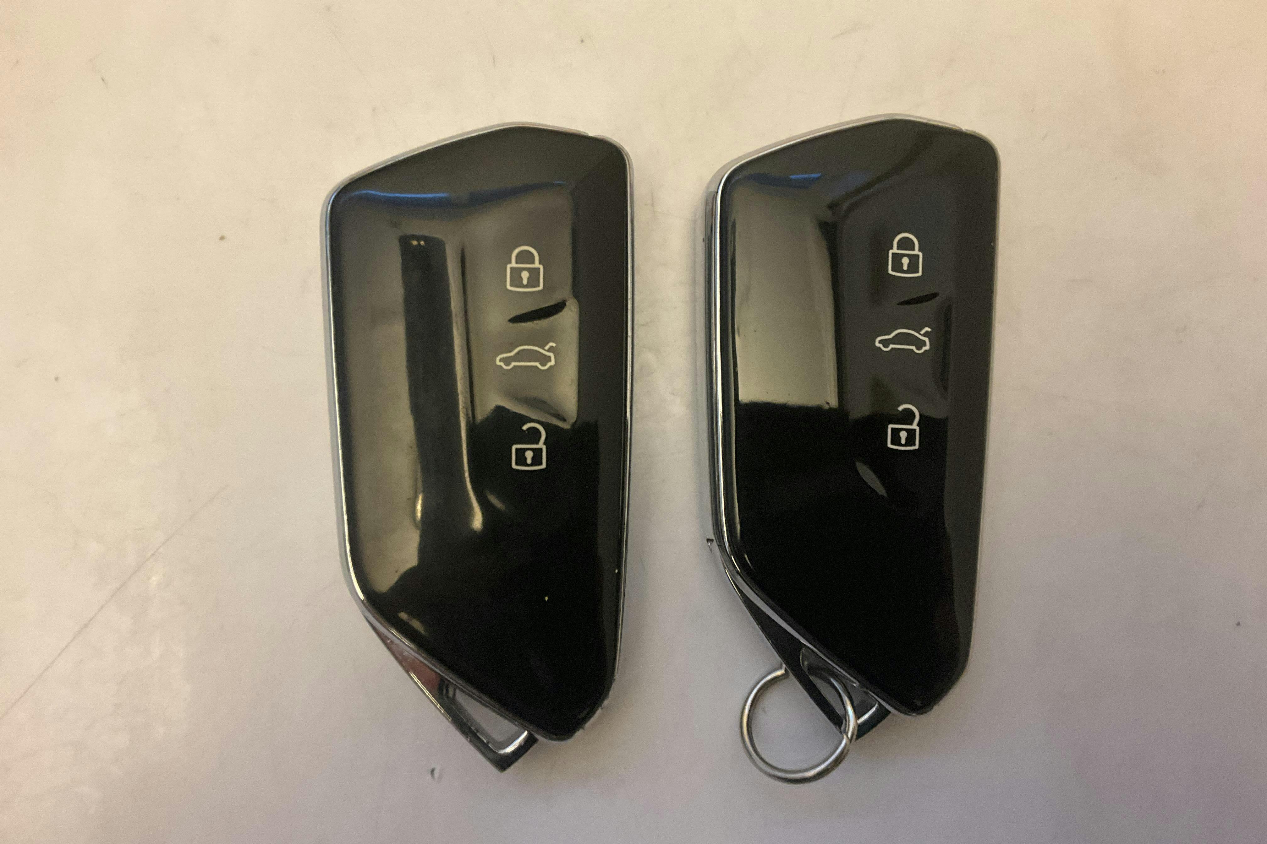 Presentationsfoto 18 av 18: VW ID.4 77kWh (204hk) - 7 226 mil - Automat - vit - 2023