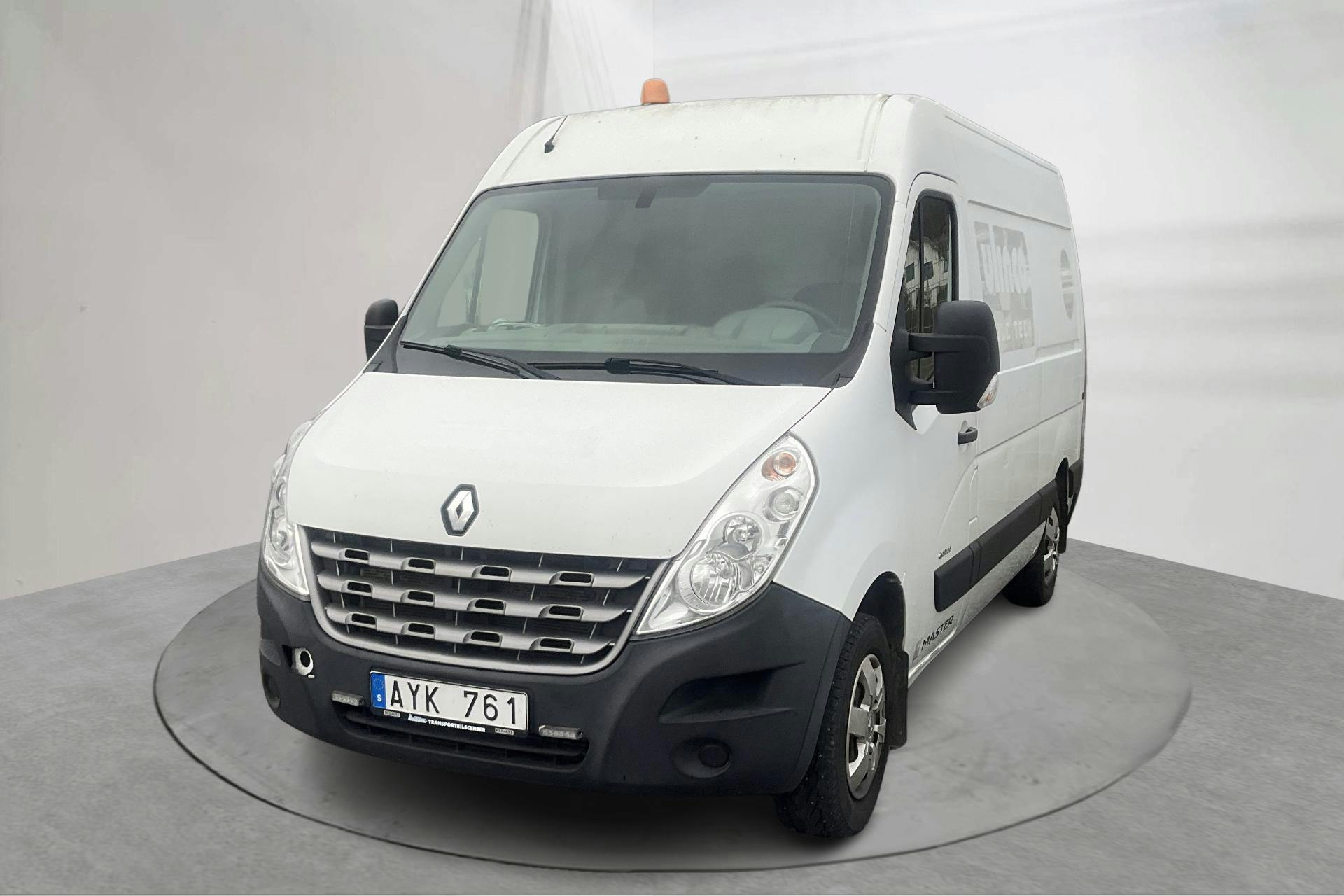 Presentationsfoto 1 av 12: Renault Master 2.3 dCi FAP 2WD (125hk) - 10 795 mil - Manuell - vit - 2014