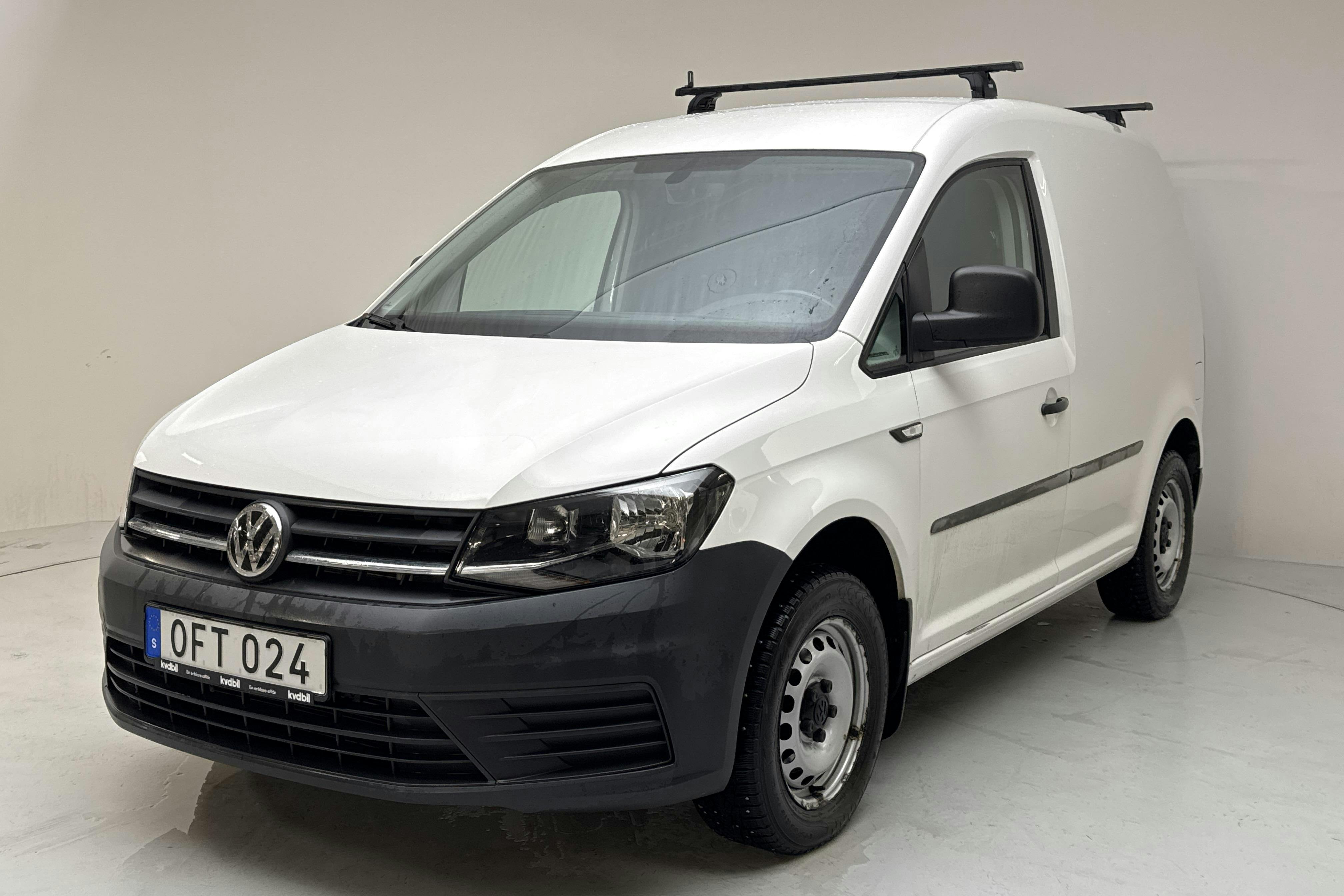 Presentationsfoto 1 av 12: VW Caddy 2.0 TDI Skåp (102hk) - 4 791 mil - Manuell - vit - 2017