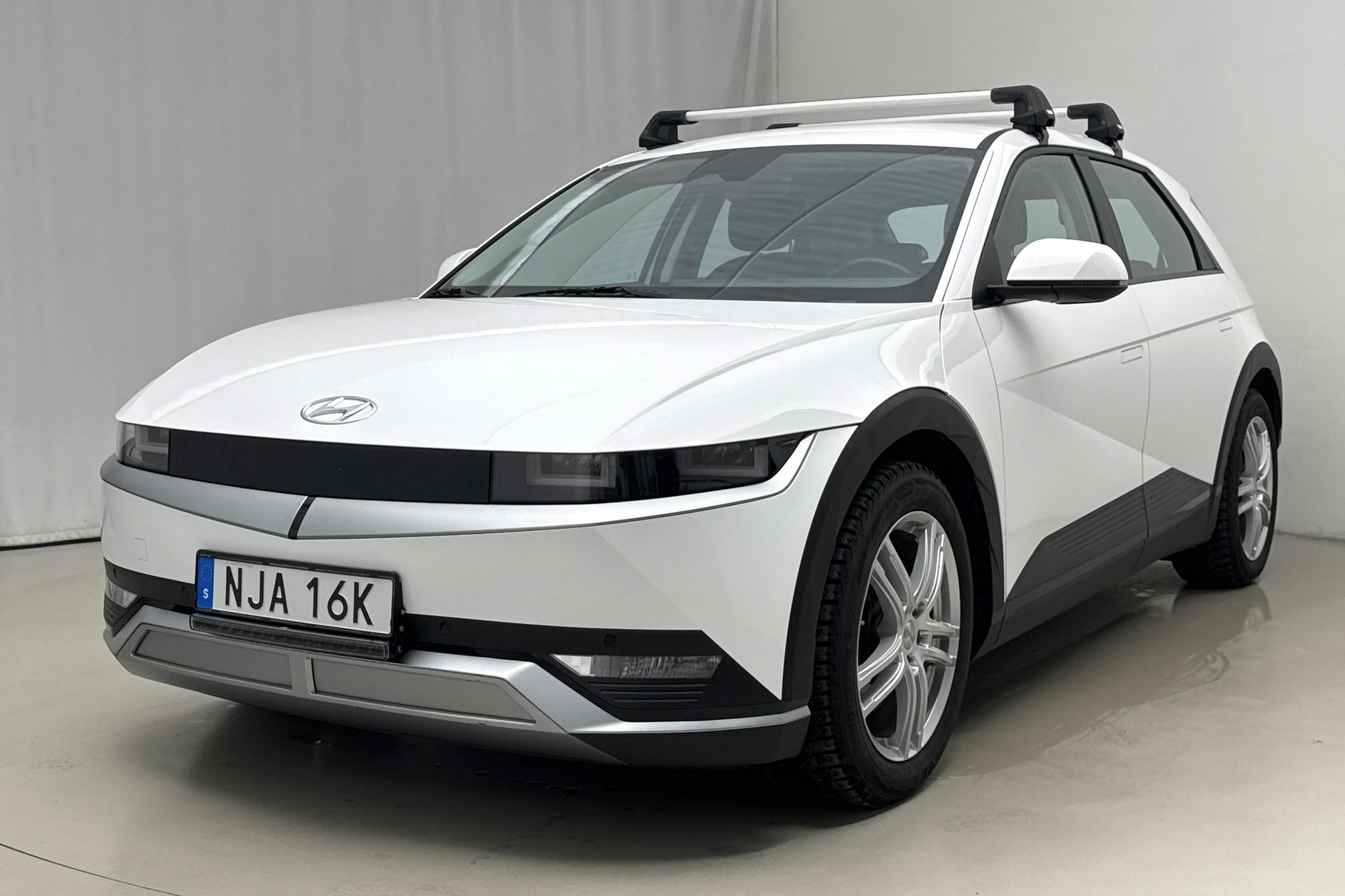 Præsentationsfoto 1 af 25: Hyundai IONIQ 5 73kWh (217hk) - 75 920 kilometer - Salgsautomat - Hvid - 2023